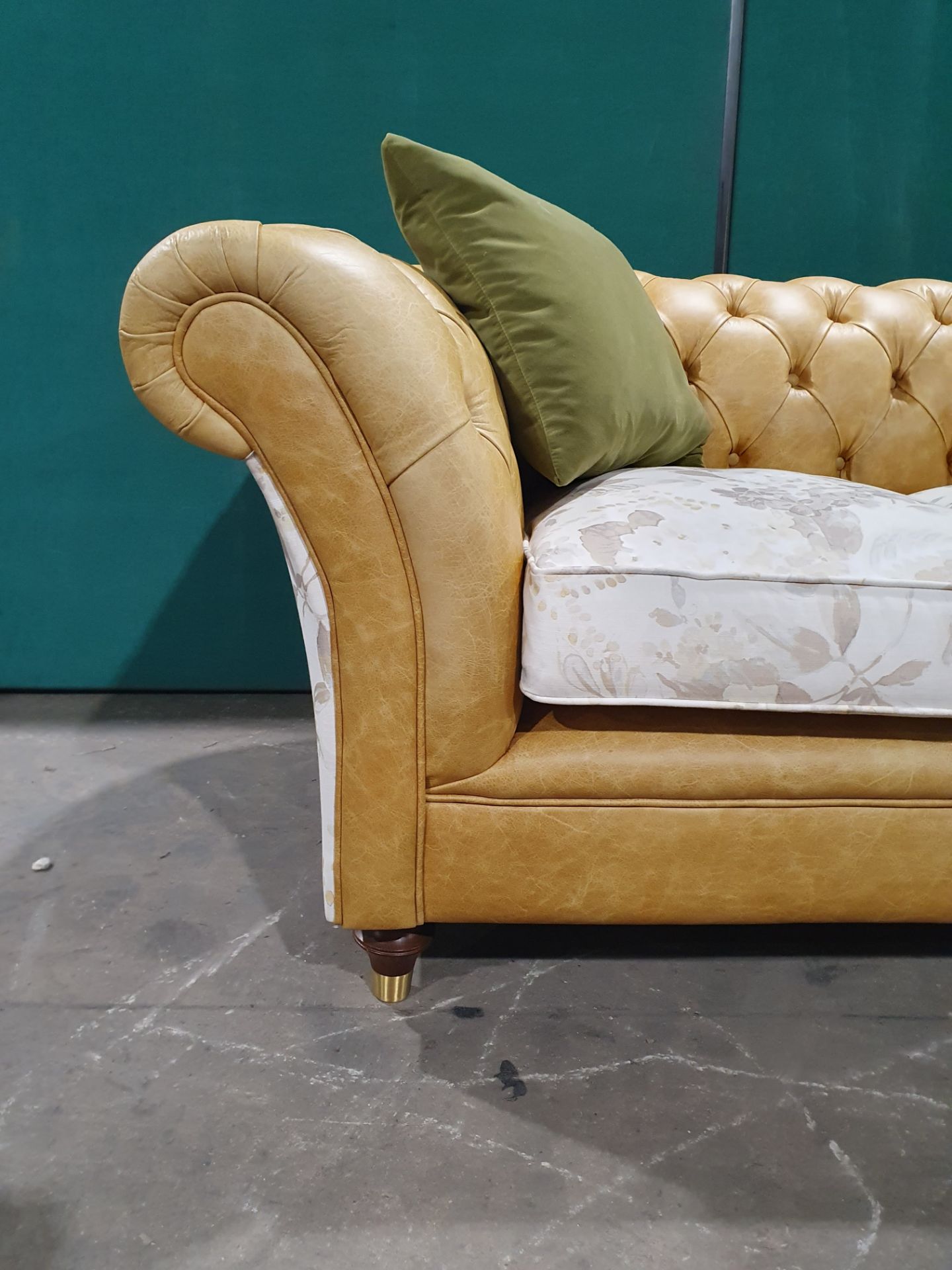 Two Seater Rothschild Sofa - Bild 5 aus 7