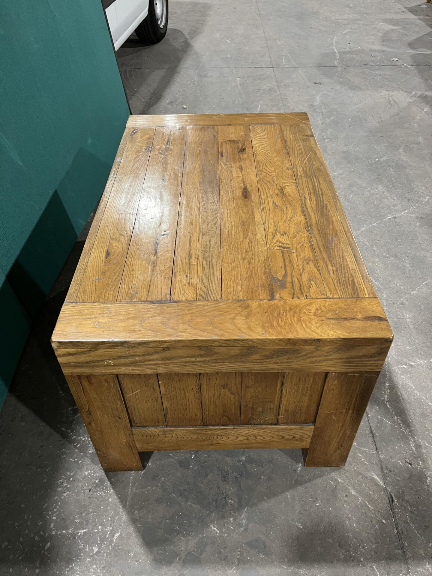 Oak Coffee Table w 2 Drawers - Image 4 of 4