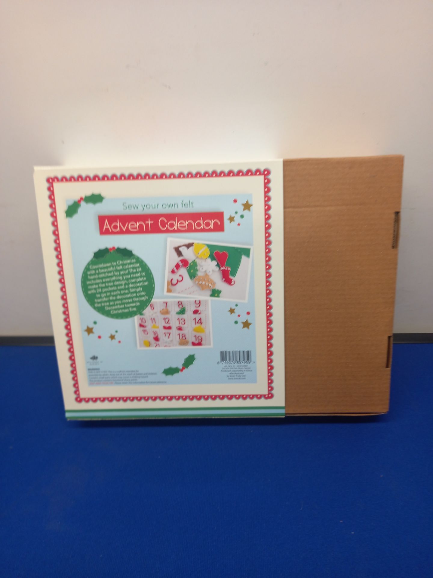 90 x Sew Your Own Felt Advent Calendars - Image 3 of 4