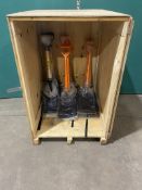 20 x Assorted Shovels & 865mm x 1353mm Wooden Pallet Crate