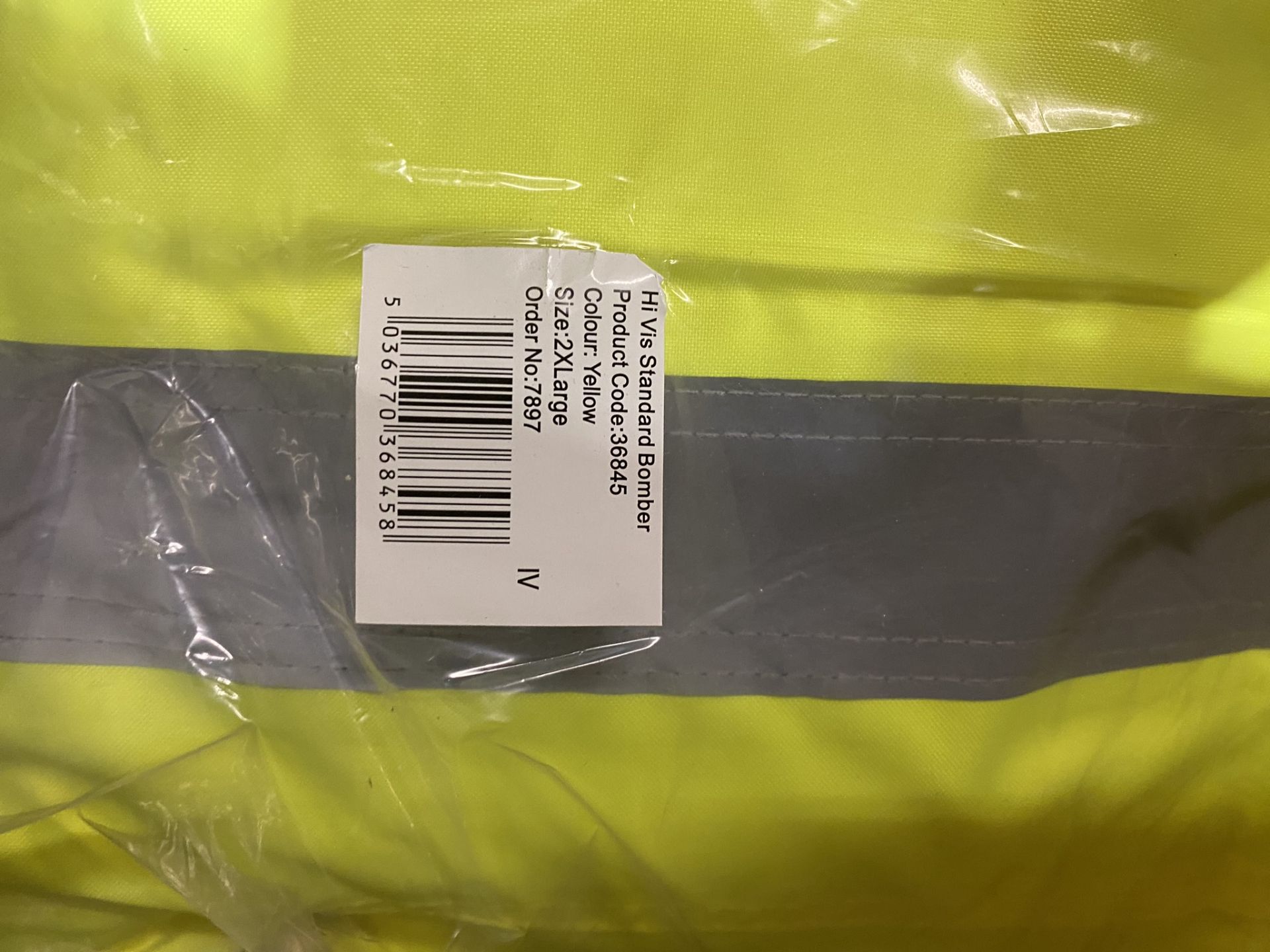 7 x Boxes Various Hi-Vis Workwear - Incl. Jackets, Vests, T-Shirts, Trousers - Image 17 of 18