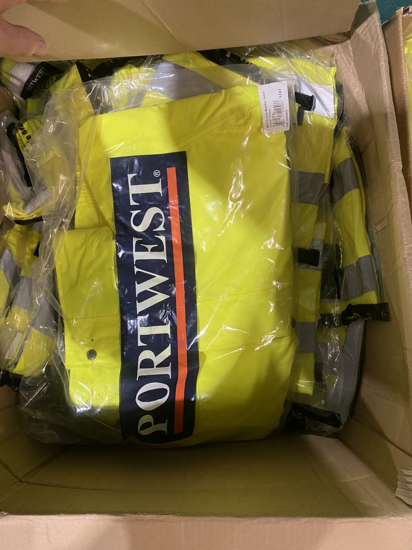 Large Quantity of Various Hi-Vis Workwear - Image 24 of 37