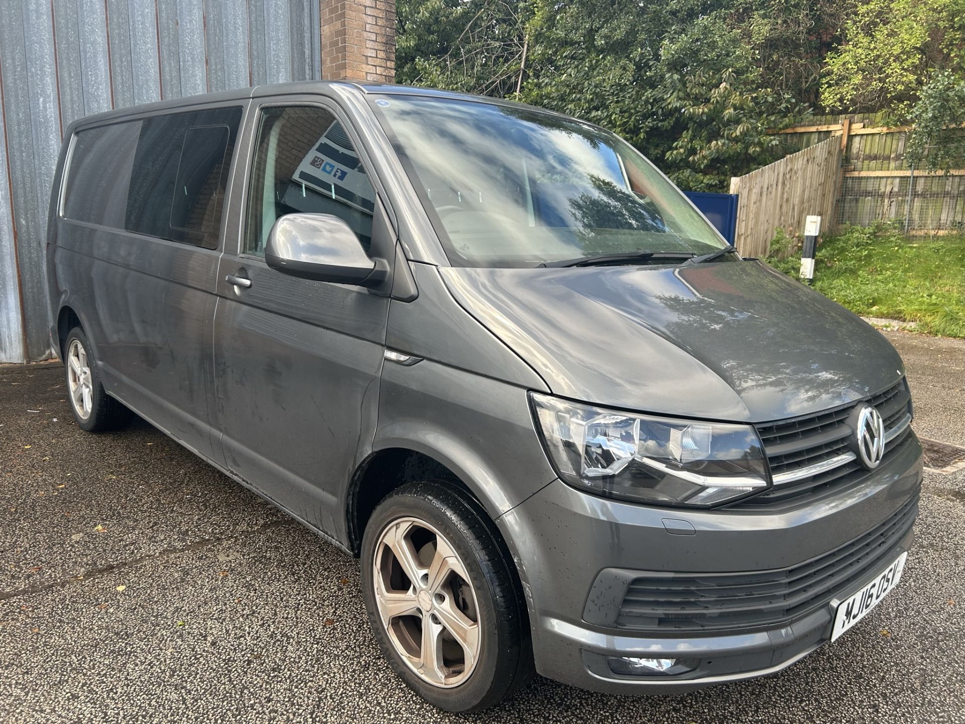 Volkswagen Transporter T32 H-LN TDIB Van w/ Side Windows | MJ16 OSV | 57,978 Miles