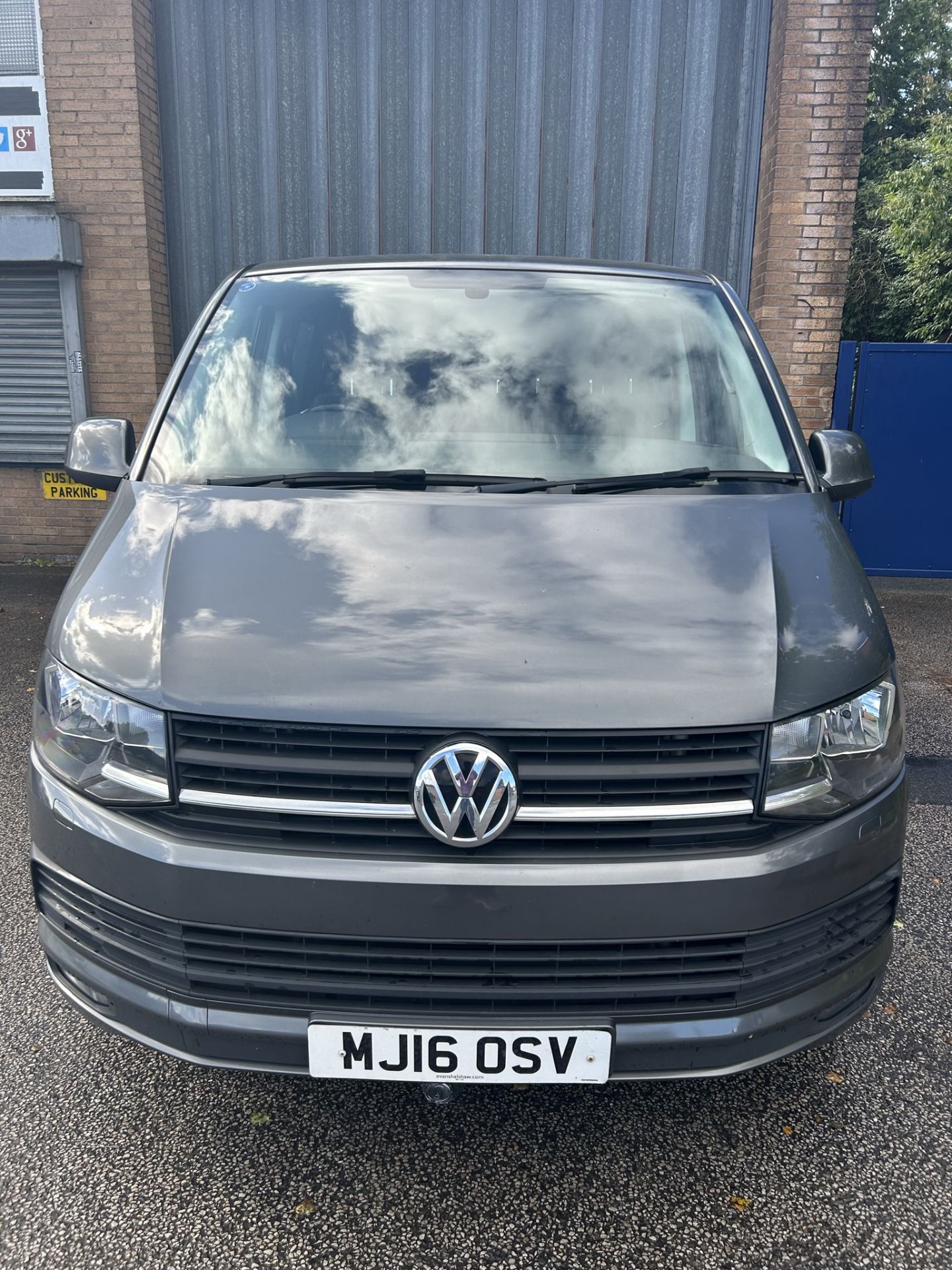 Volkswagen Transporter T32 H-LN TDIB Van w/ Side Windows | MJ16 OSV | 57,978 Miles - Image 2 of 17