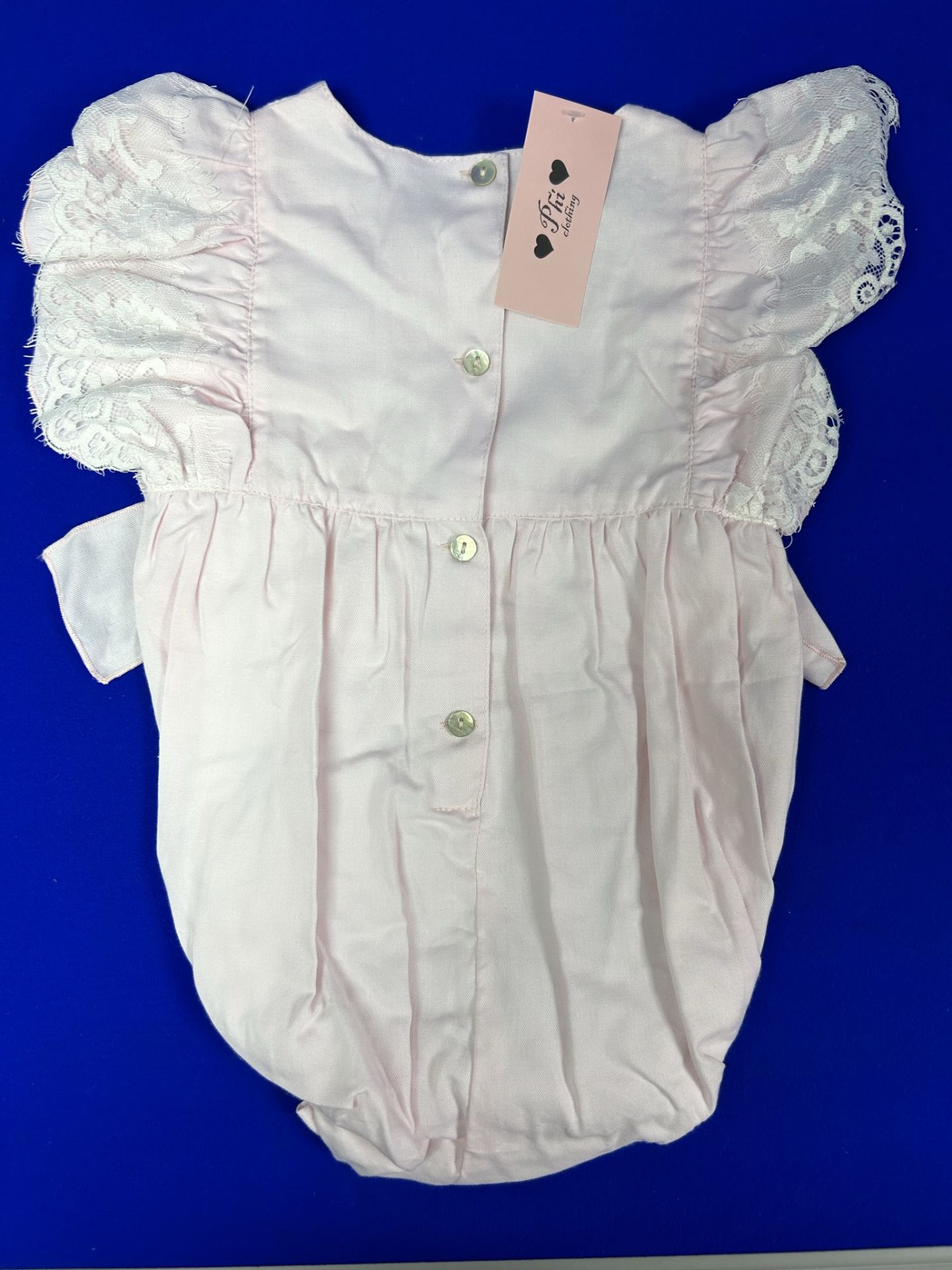 Large Quantity of Ex-Display Newborn & Children's Clothing | RRP £19,500 - £20,500 - Image 26 of 37