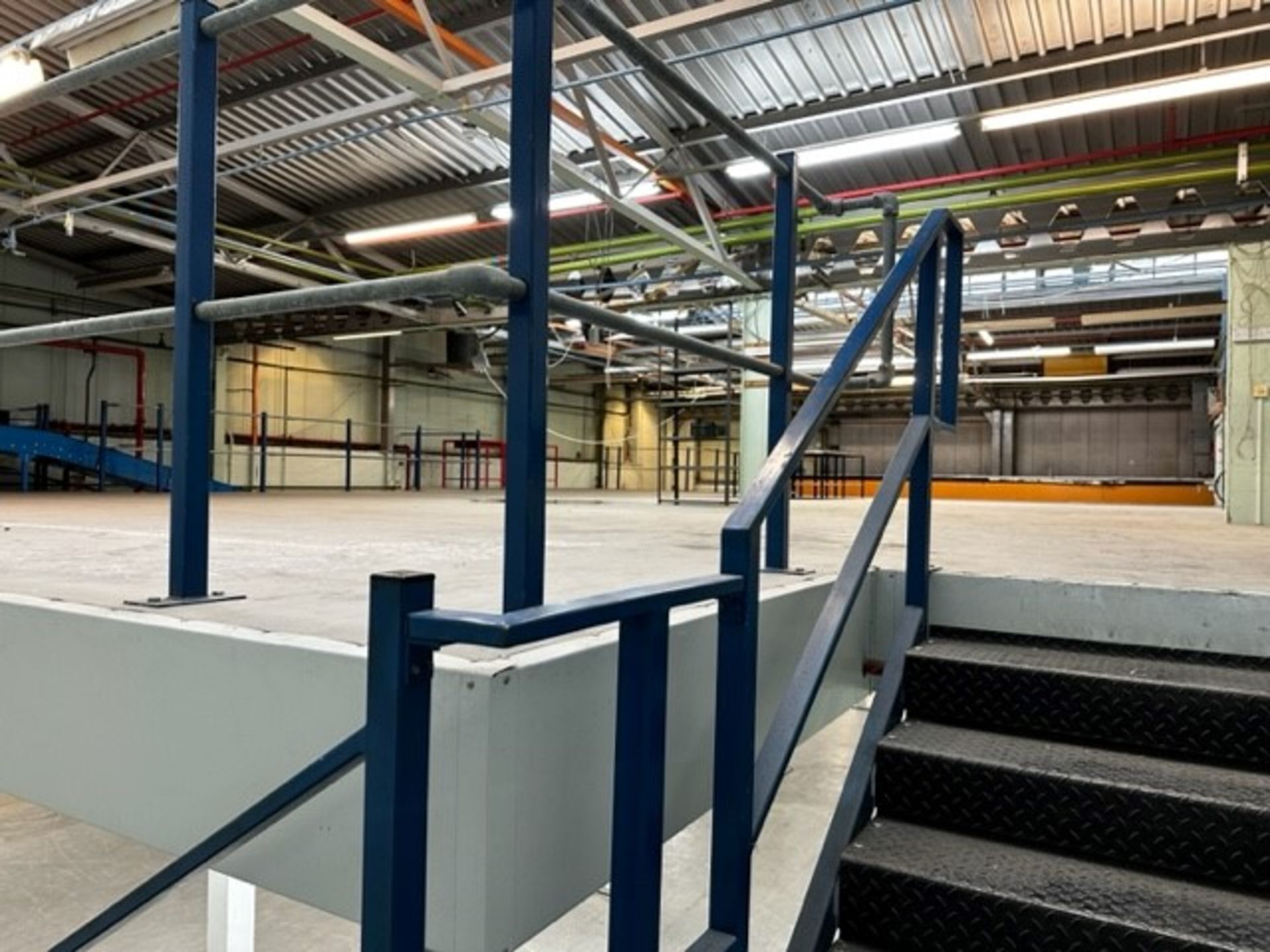 13.80m x 21.25m Mezzanine Floor with Powered Conveyor - Image 7 of 10