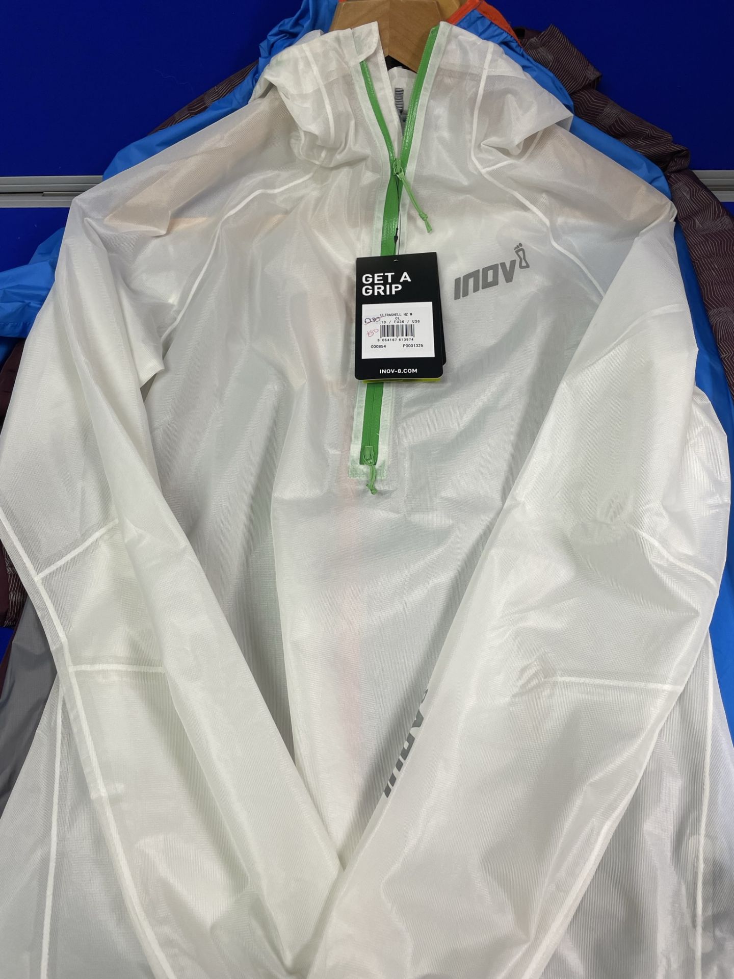 3 x Sports Jackets | Total RRP £270 - Image 4 of 9