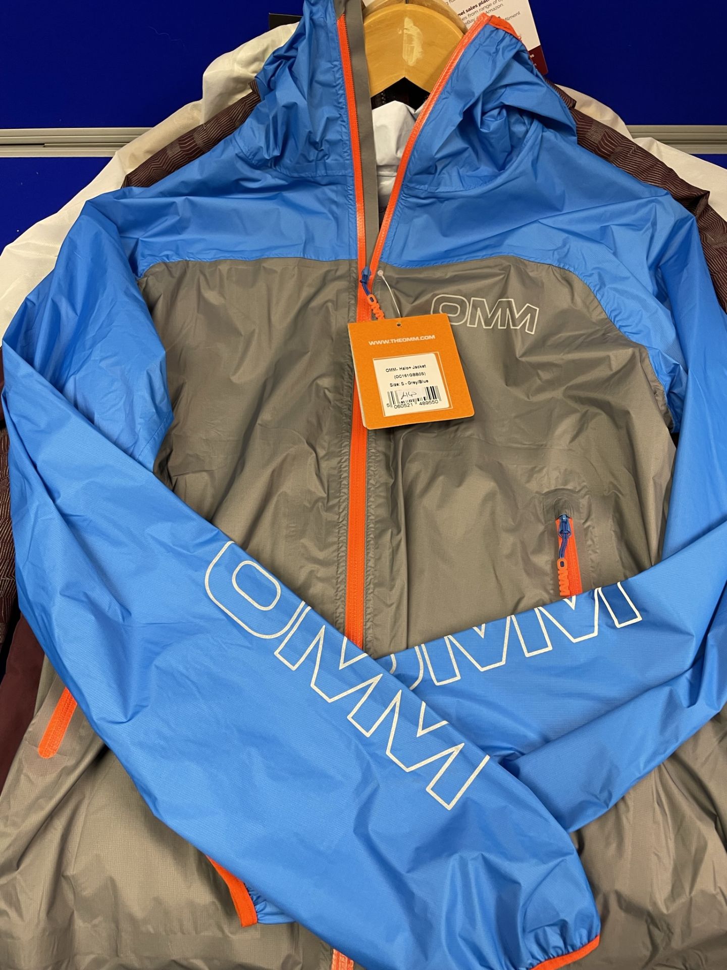 3 x Sports Jackets | Total RRP £270 - Image 8 of 9