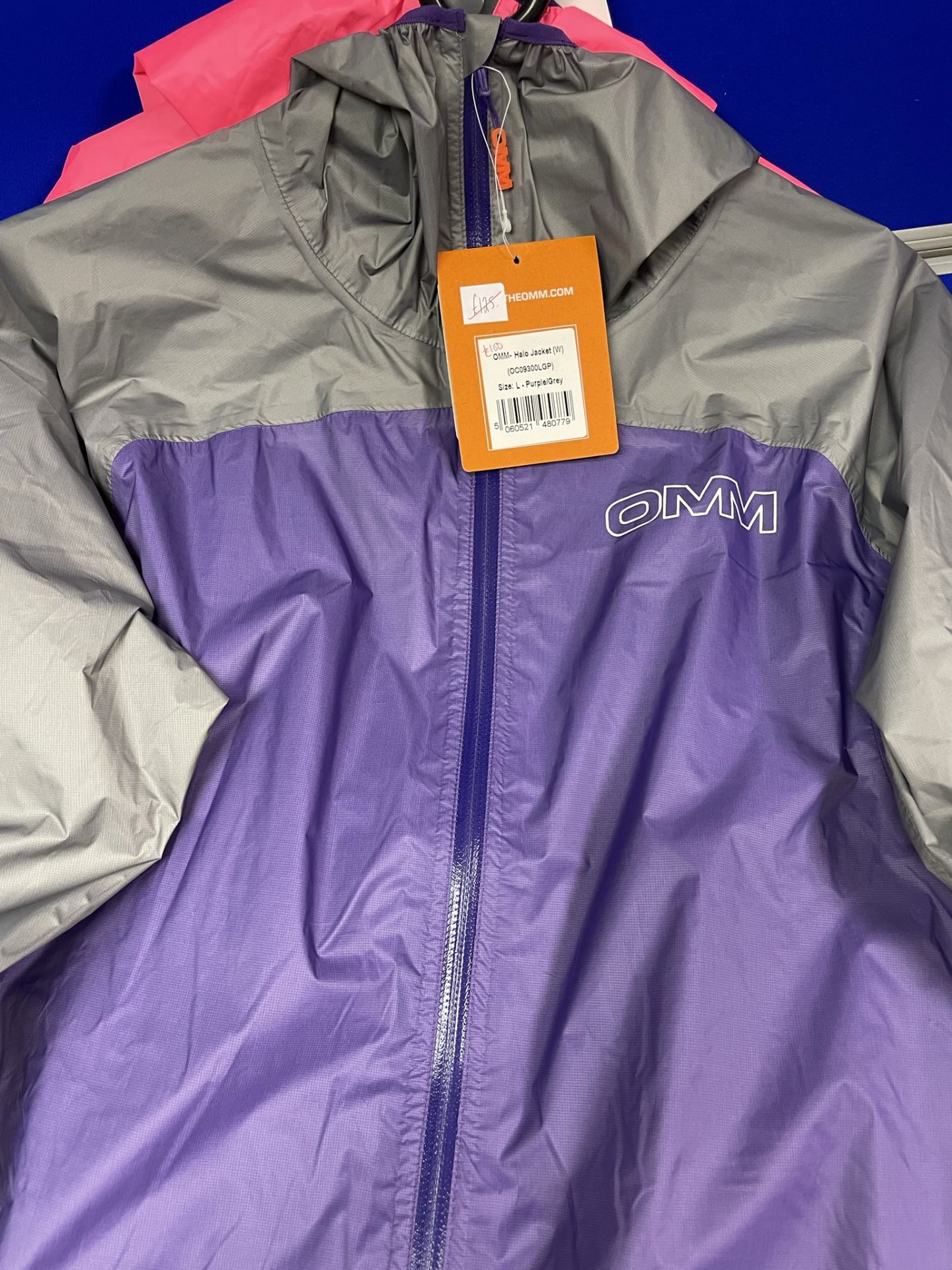 2 x OMM Women's Sports Jackets | Total RRP £250 - Image 3 of 6