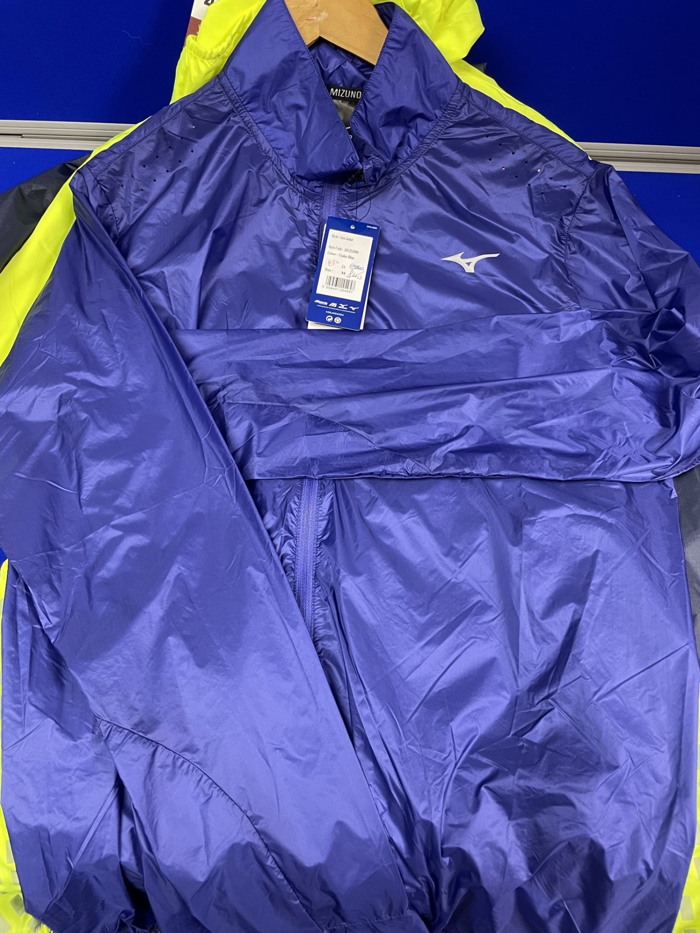 3 x Sports Jackets | Total RRP £286 - Image 10 of 11