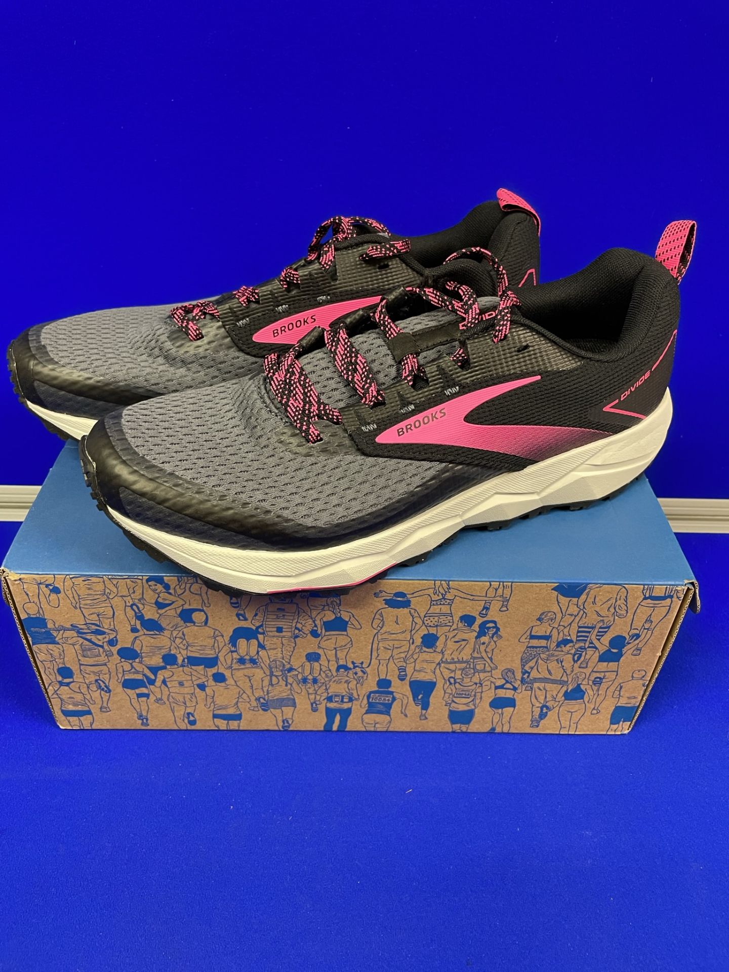 Brooks Women's Medium B Running Shoes | UK 9