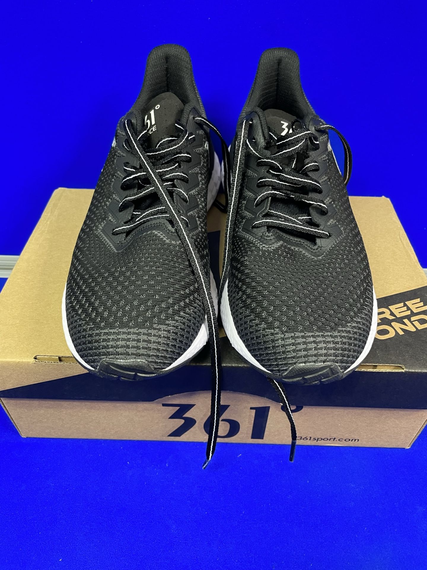 361 Degrees Men's Running Shoes | UK 7.5 - Image 2 of 5