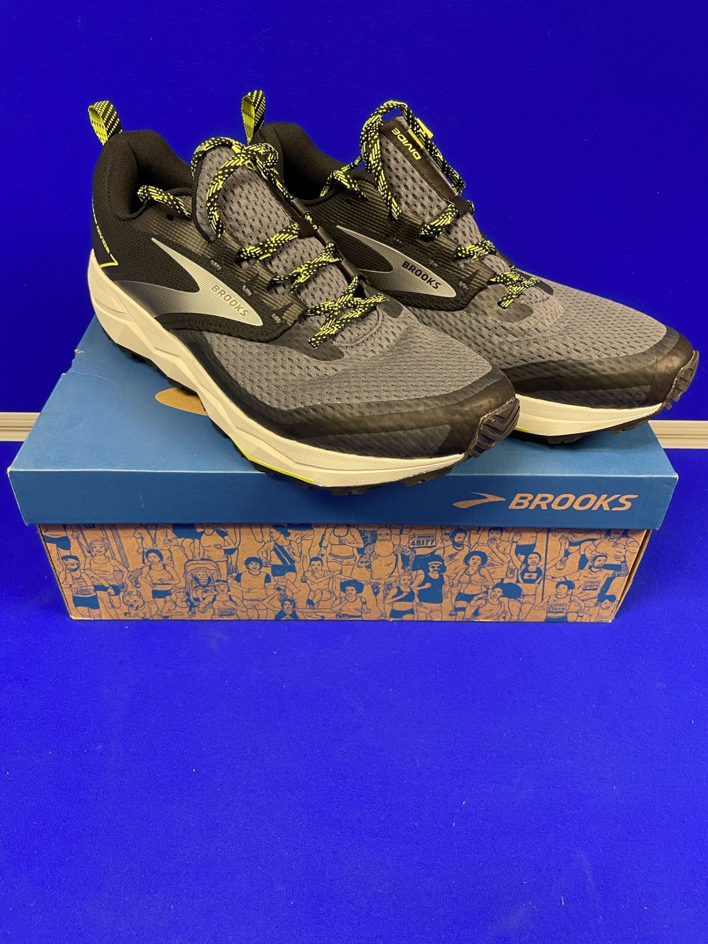 Brooks Men's Running Shoes | UK 12