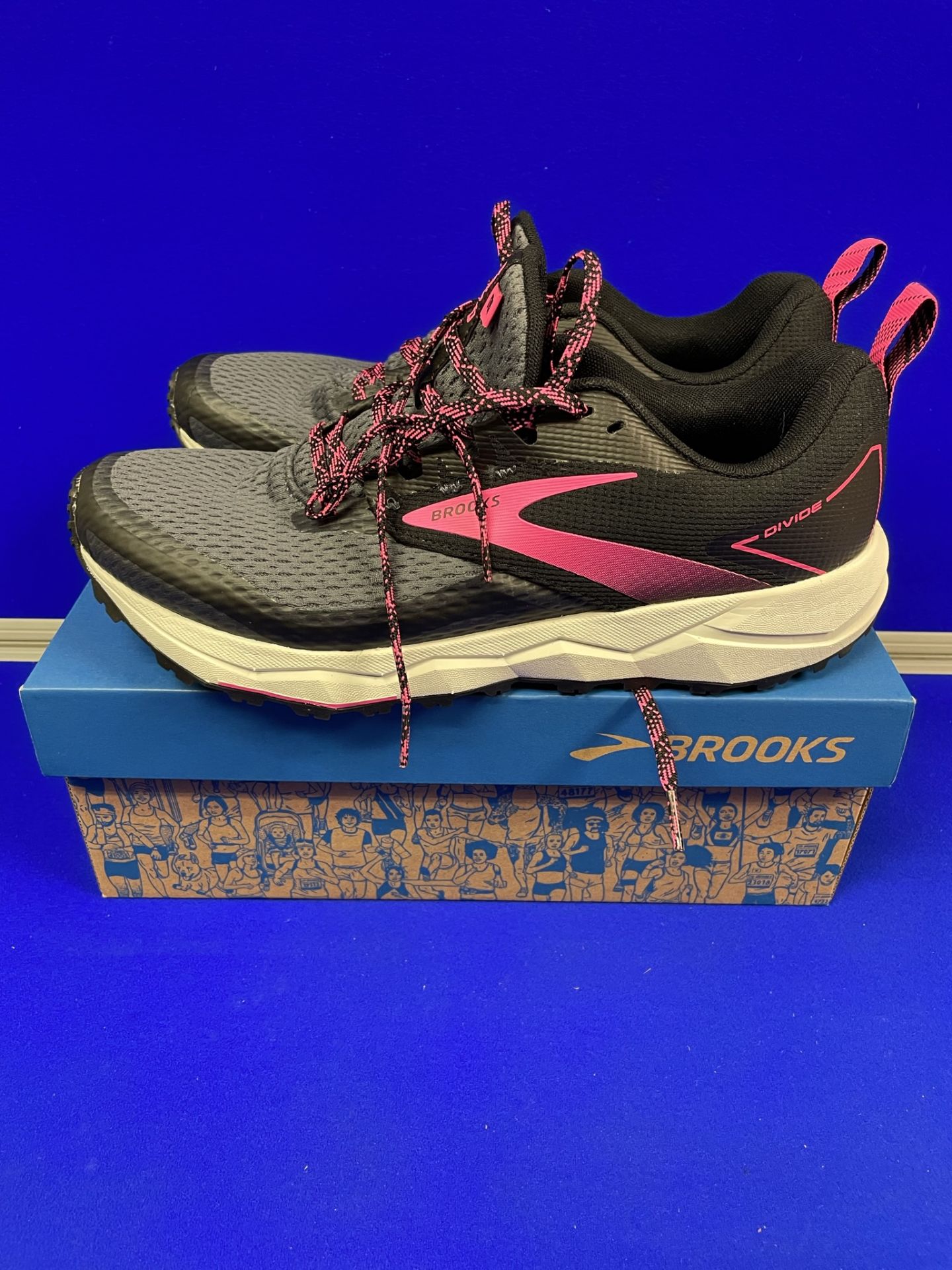 Brooks Women's Medium B Running Shoes | UK 8.5