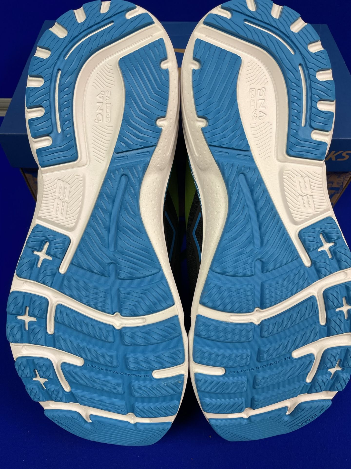 Brooks Men's Running Shoes | UK 10.5 - Image 3 of 4