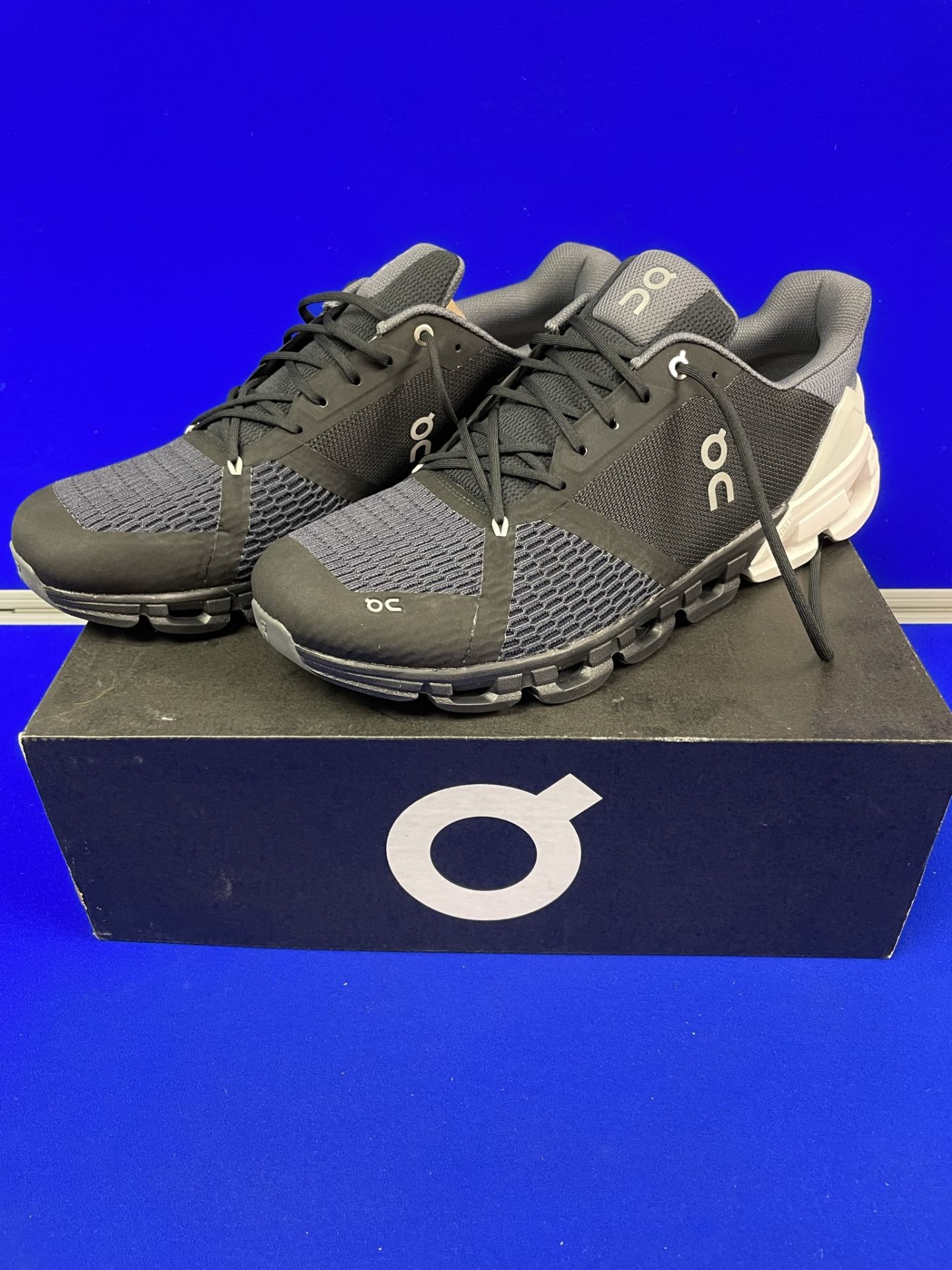 ON Men's Running Shoes | UK12.5 - Image 2 of 5