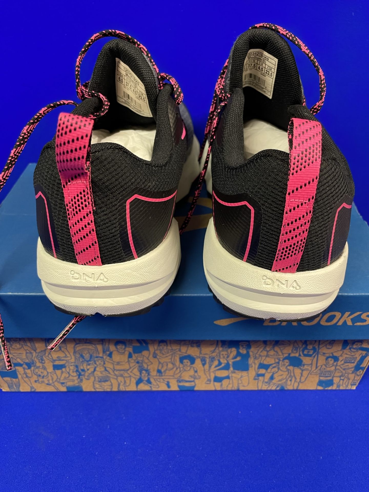 Brooks Women's Running Shoes | UK 4.5 - Image 2 of 4