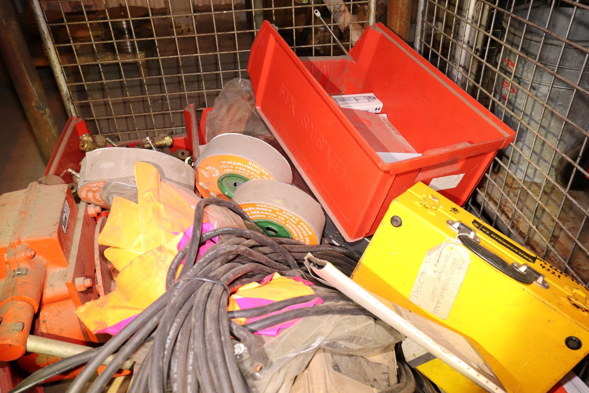 Assorted Workshop Equipment including Hand Winch, Sanders, Emery tape - Image 3 of 14