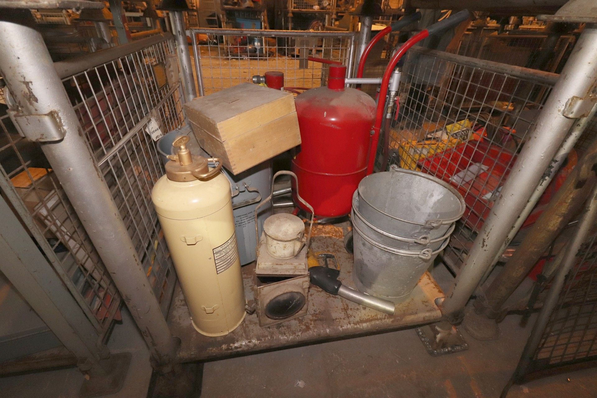 Mixed Equipment including Enerpac Pipe Bender, Sandblaster Pot & Gear Oil Pump