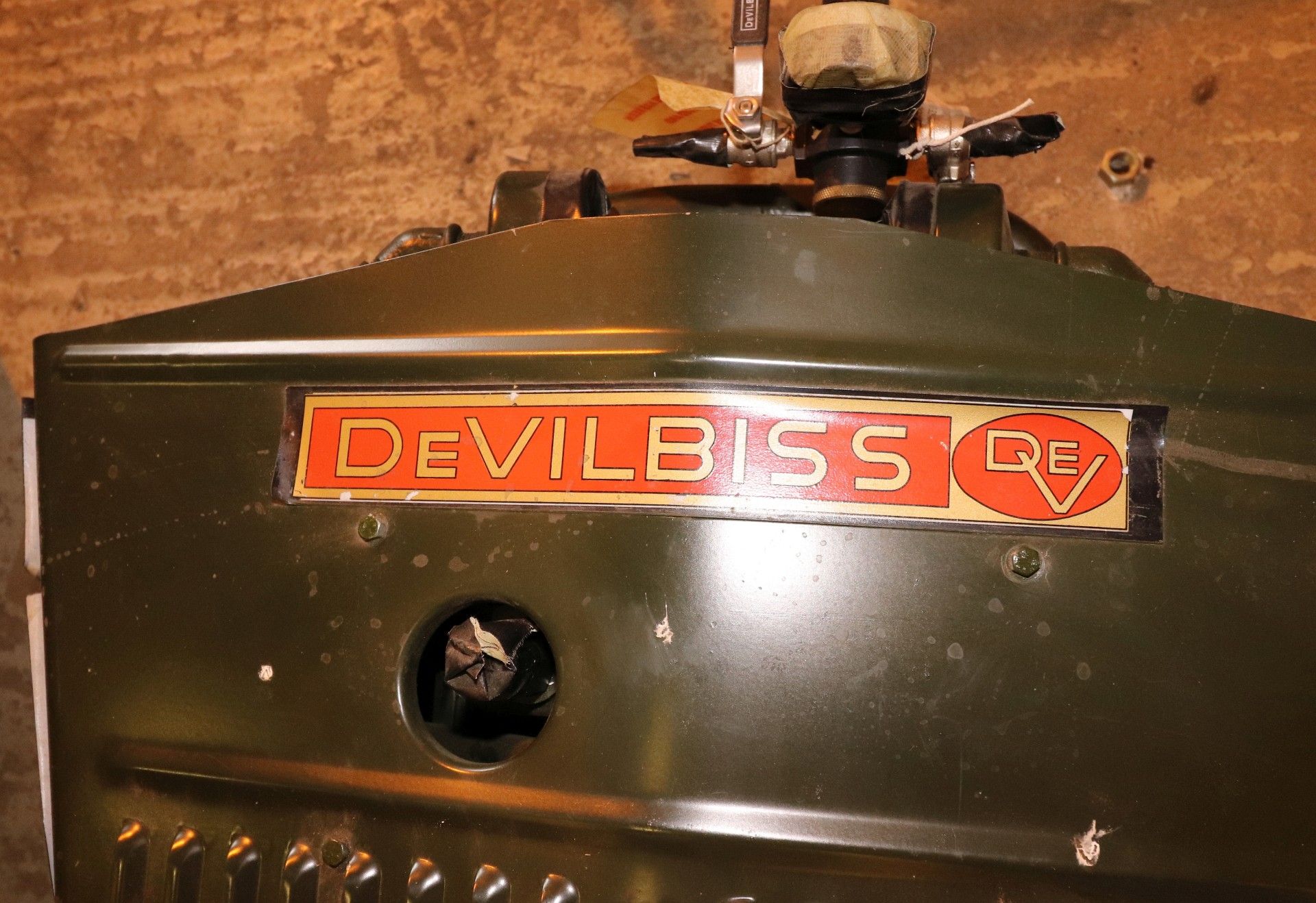 DeVILBISS petrol engine driven compressor - Image 5 of 6