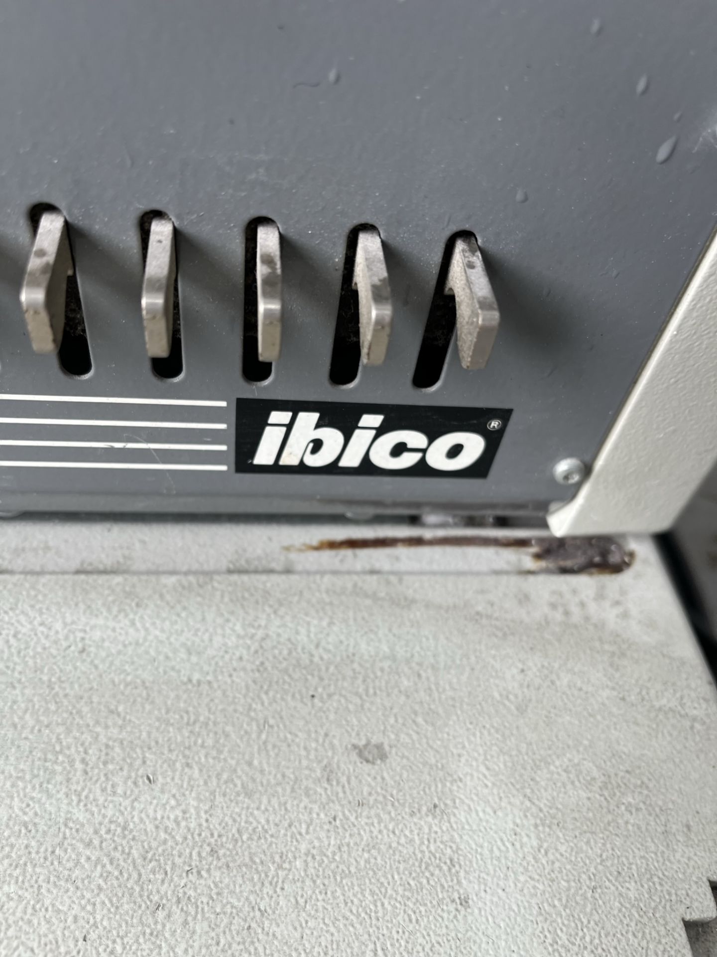Ibico EPk-21 Commercial Plastic Comb Electric Binding Machine - Image 4 of 5