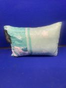 8 x Ringley Small PillowsHome Collection - Light Green