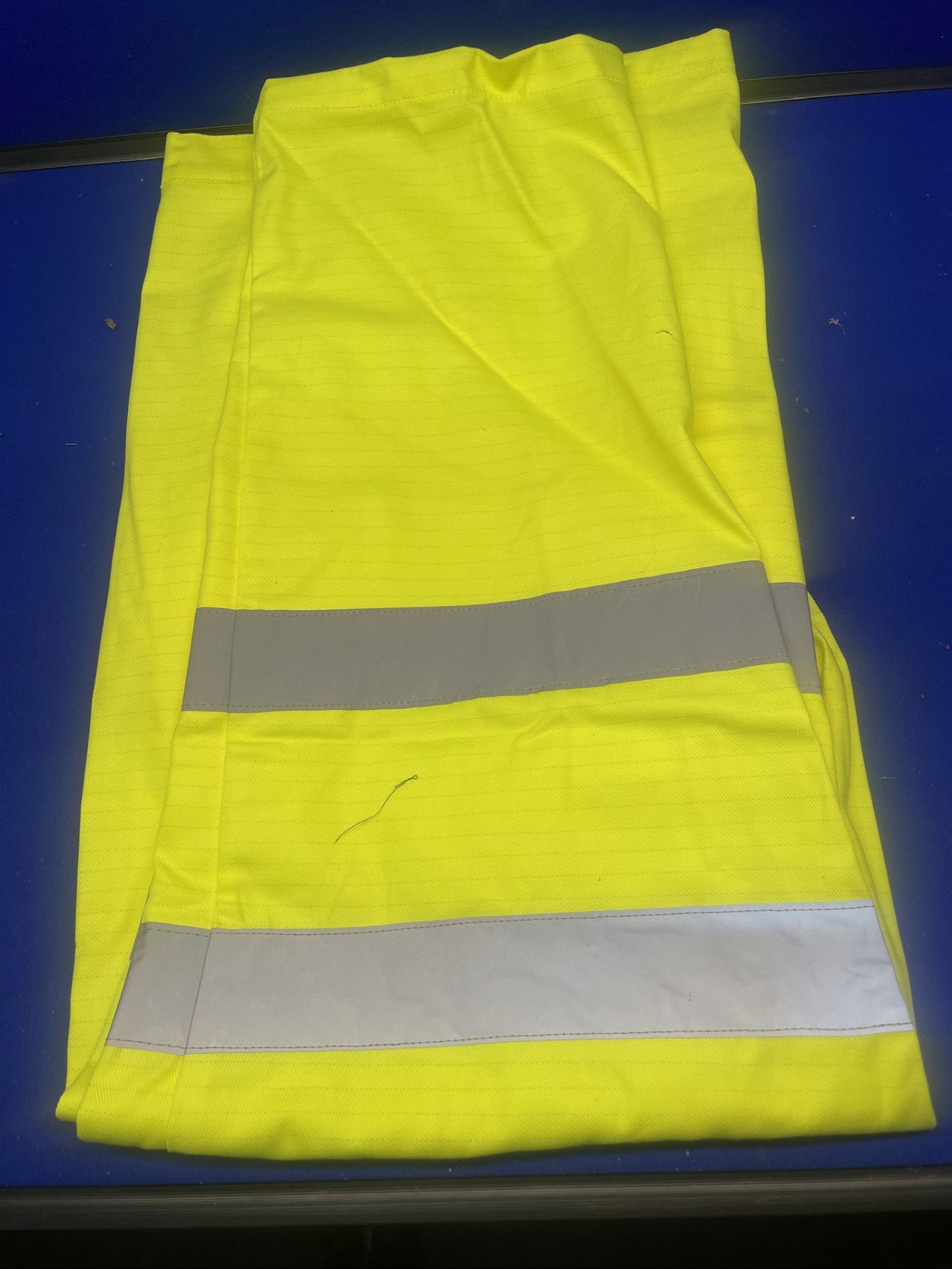 10 x Pairs of Hi Viz Fire Resistant Trousers - Size 42 Waist - Image 4 of 5