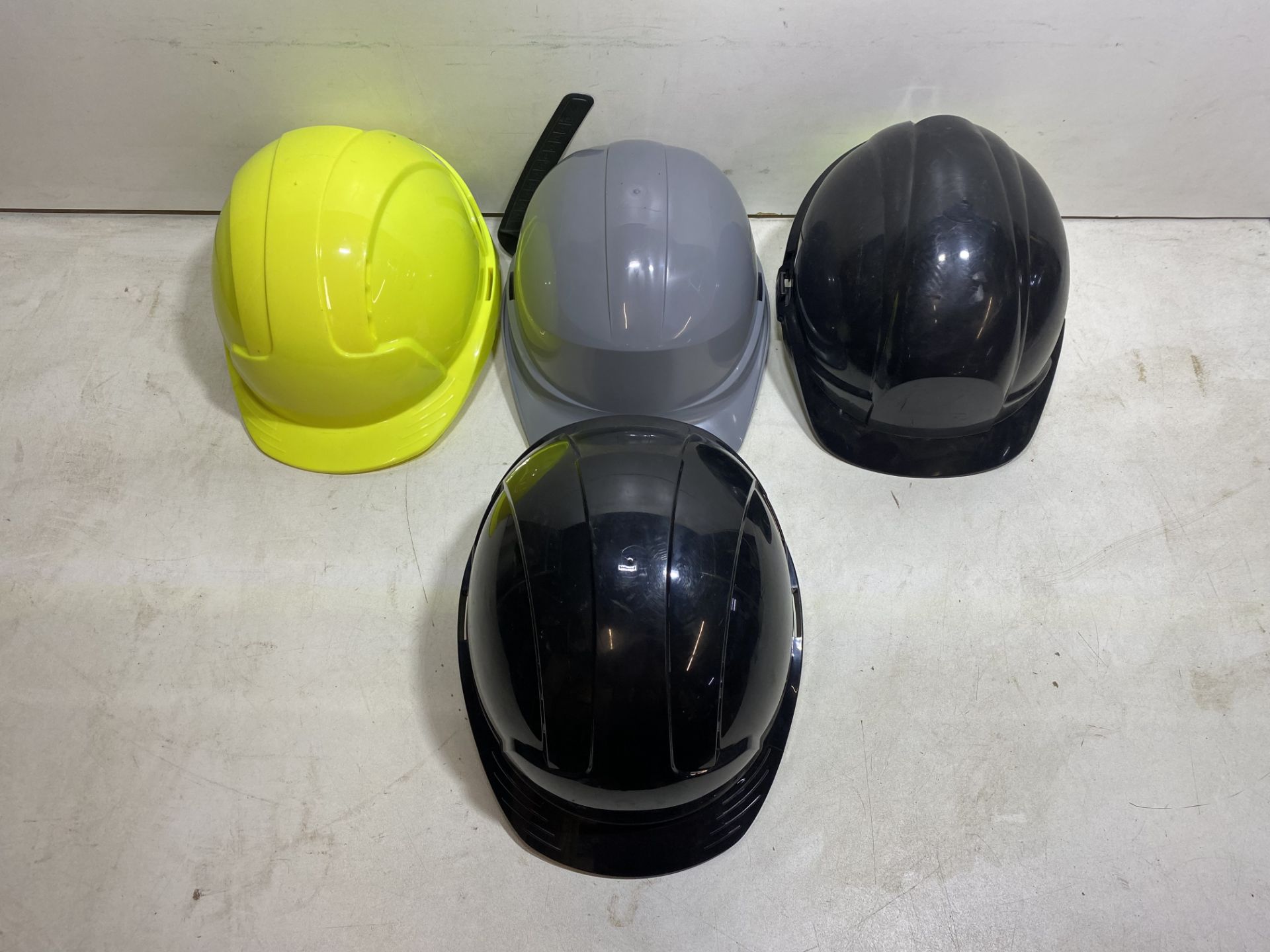 30 x Various Safety Helmets / Hard Hats - Image 3 of 3