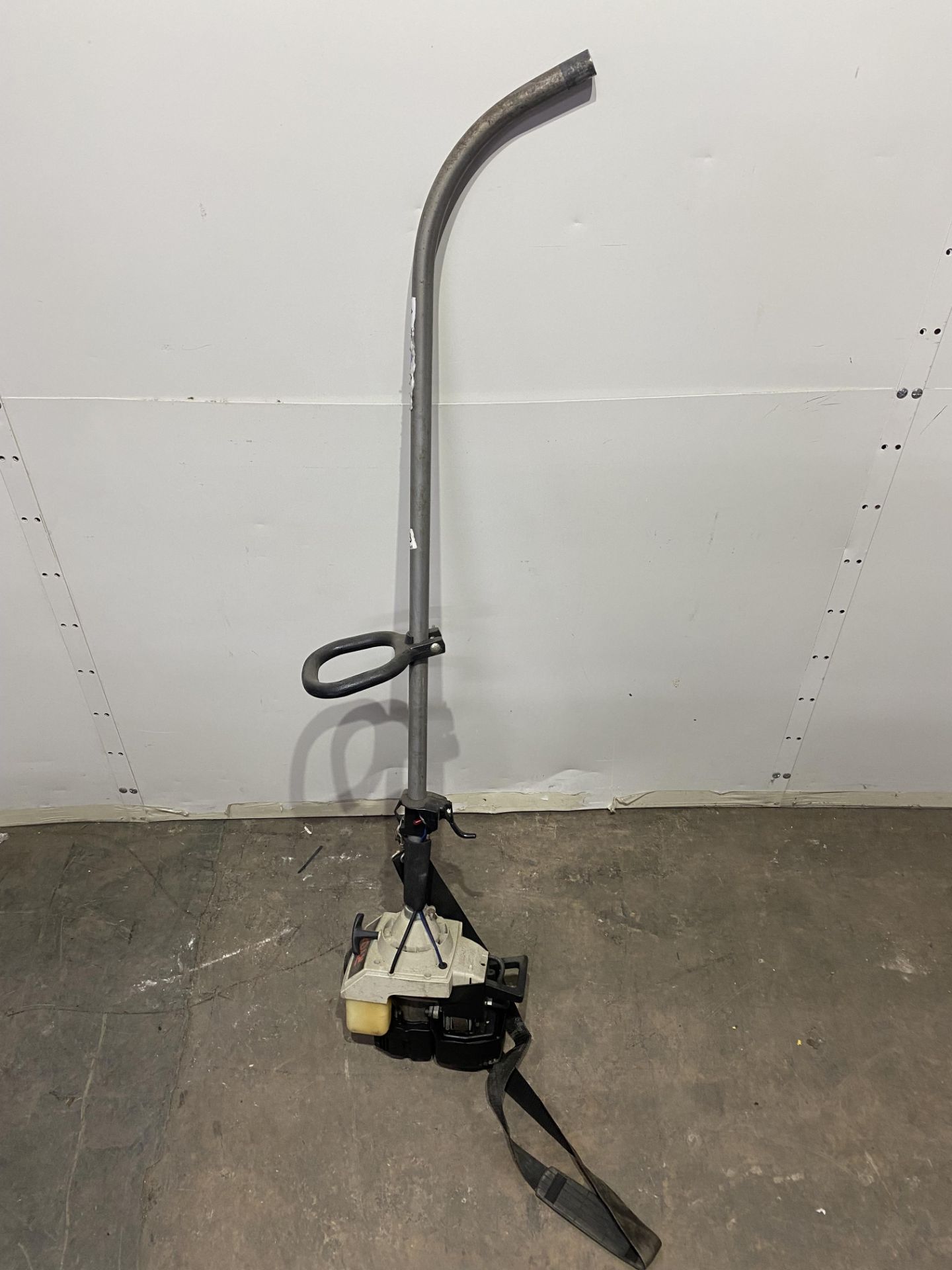 RYOBI RCT 2800B strimmer