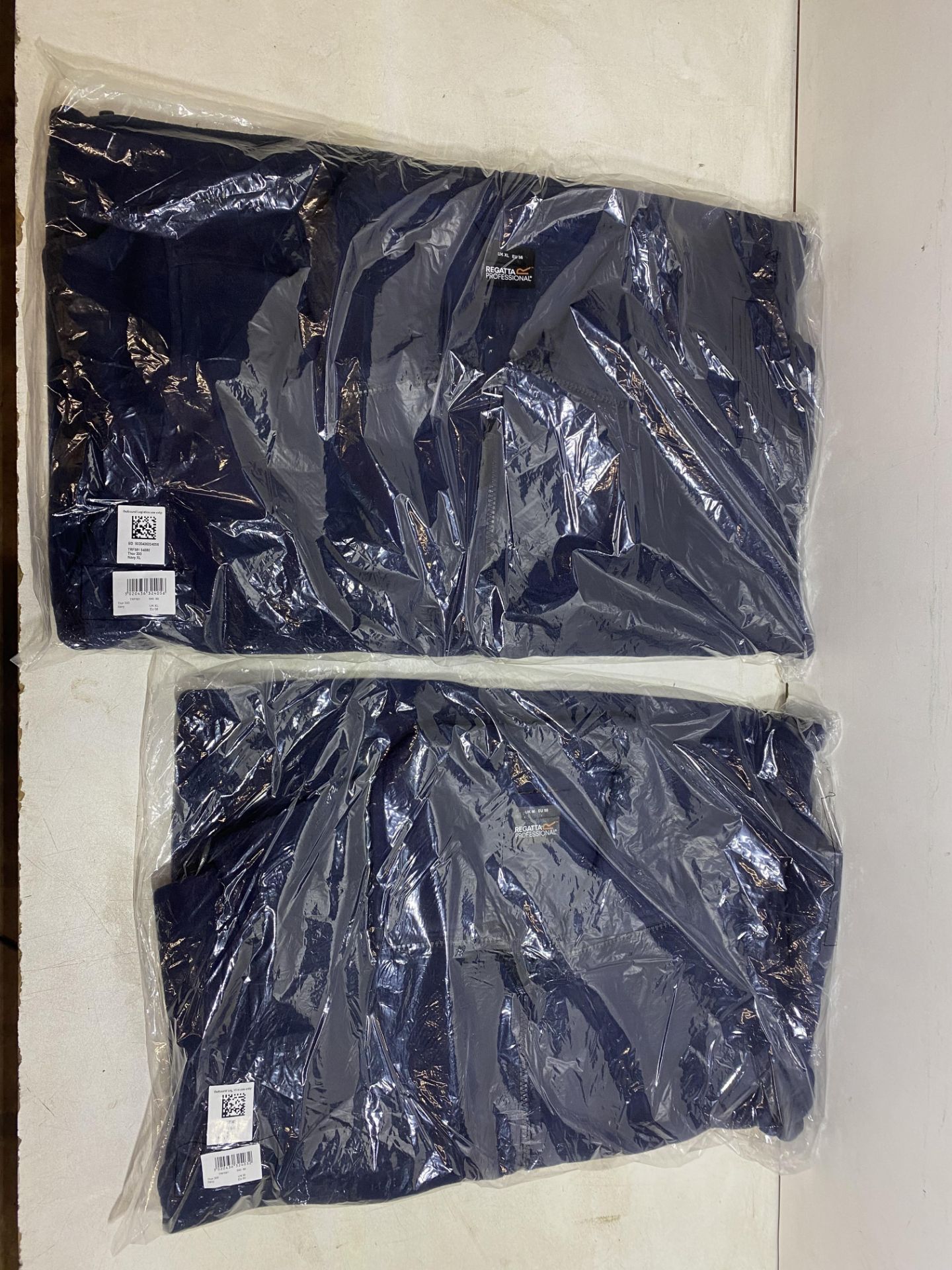 14 x Various Sized Regeta Navy Fleece Jackets - Image 7 of 9