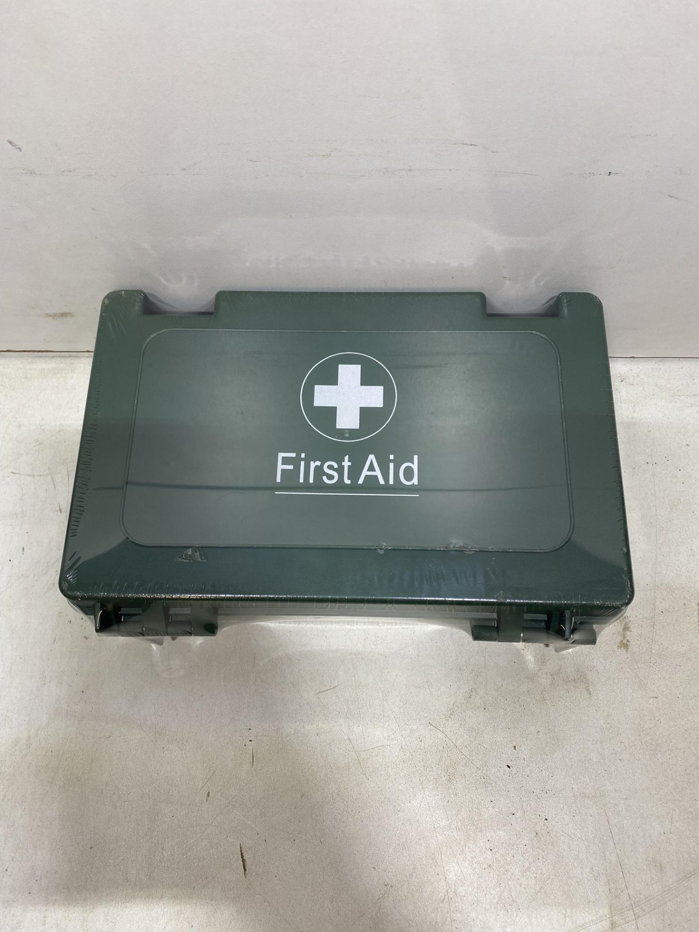 34 x Blue Dot Standard HSE 10 Person First Aid Kits - Image 4 of 5