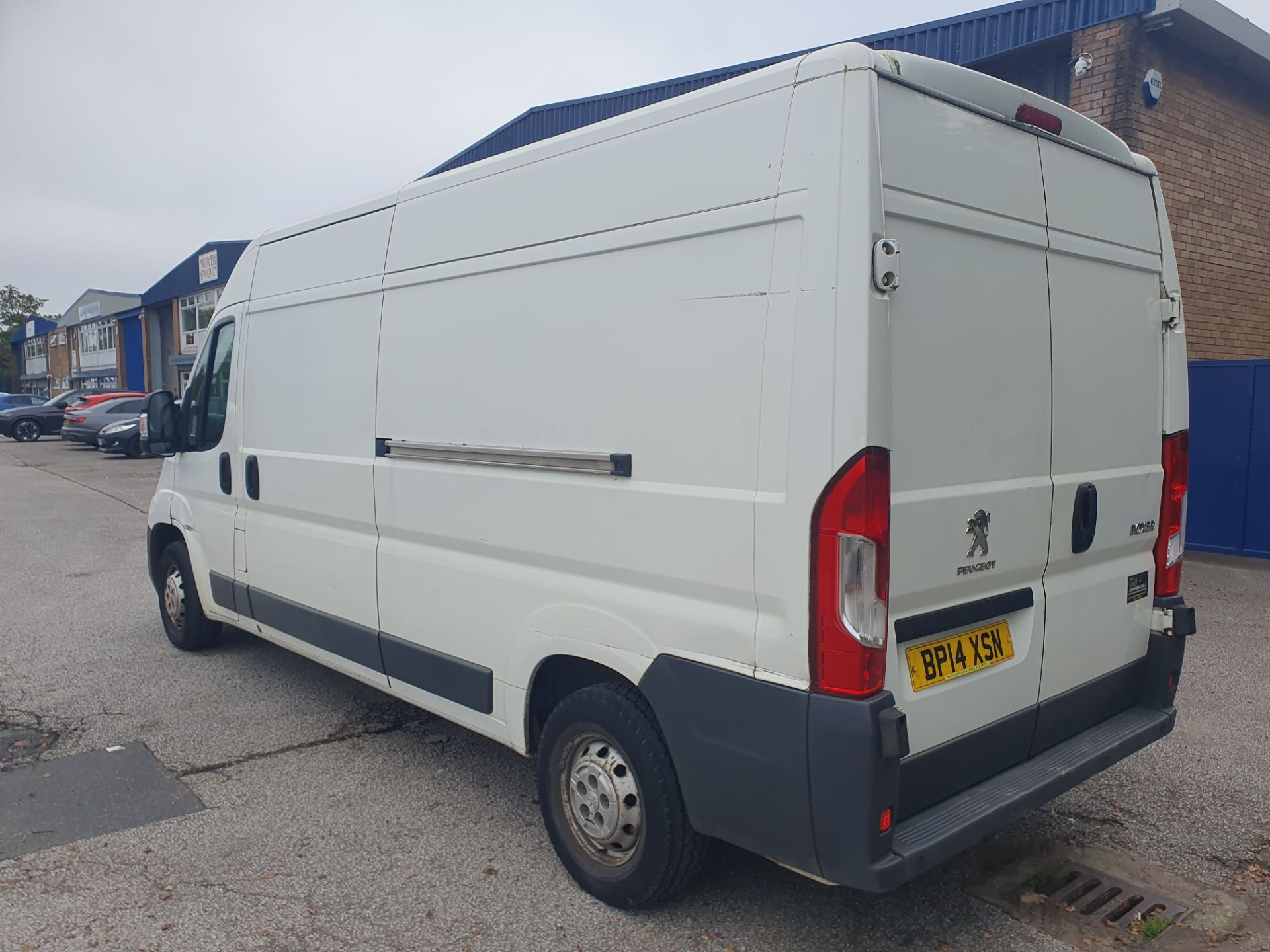 Peugeot Boxer 335 Professional Van - Image 6 of 22