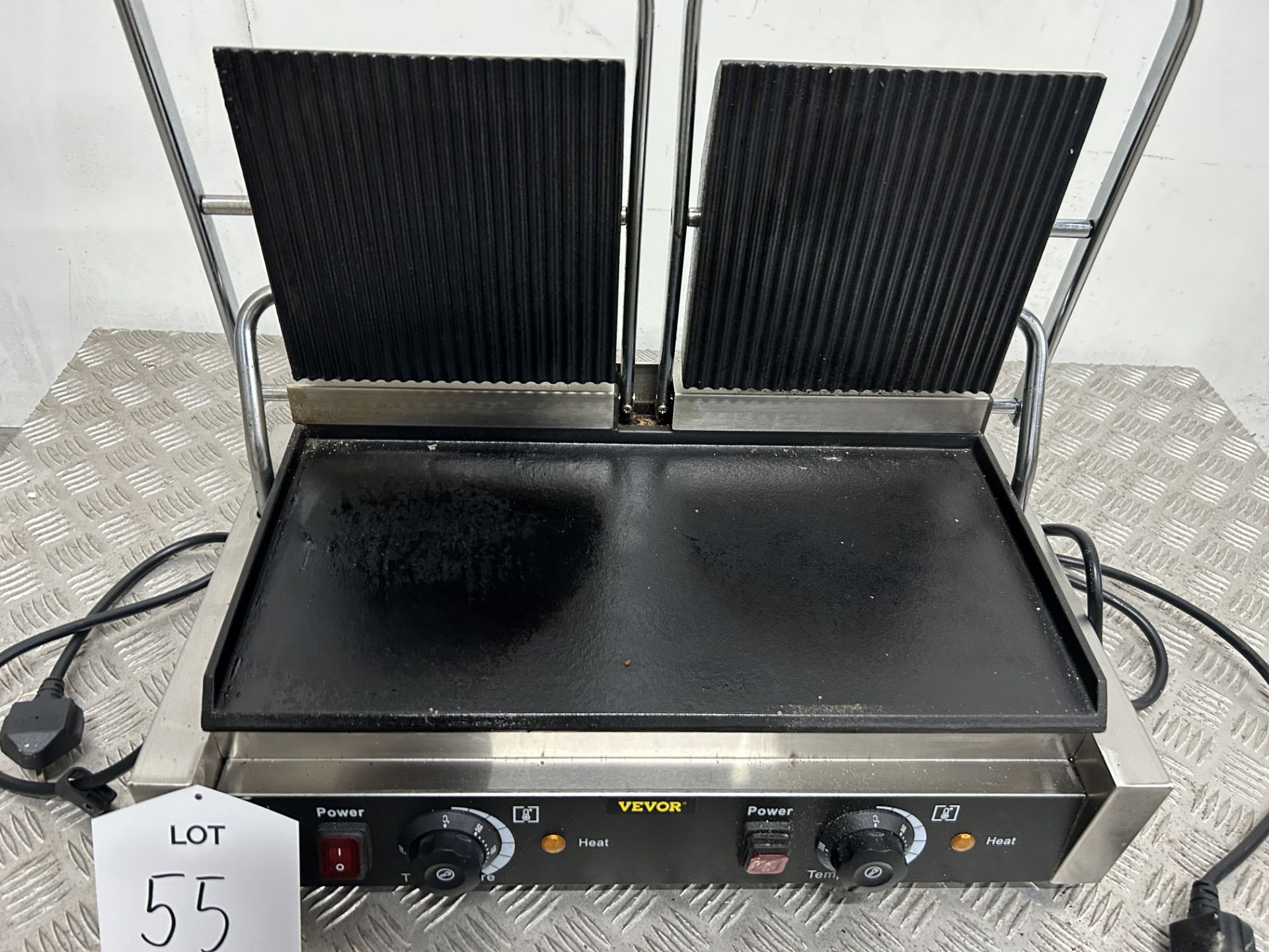 Vevor MP-813H Twin Panini Press/Contact Griddle | LOCATED IN WHITEFIELD - Image 3 of 5