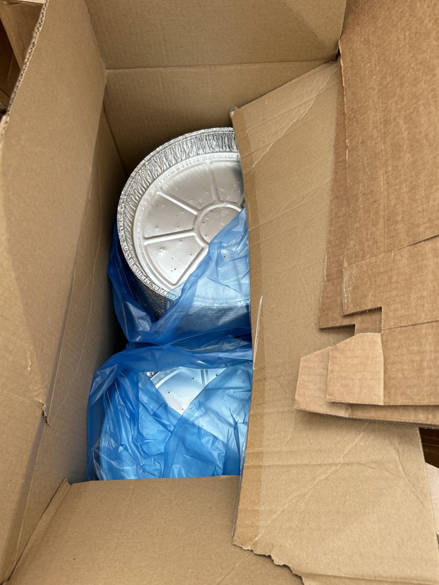 Large Quantity of Foil & Plastic Food Packaging Materials | Trays, Containers, Cups etc - Image 6 of 9