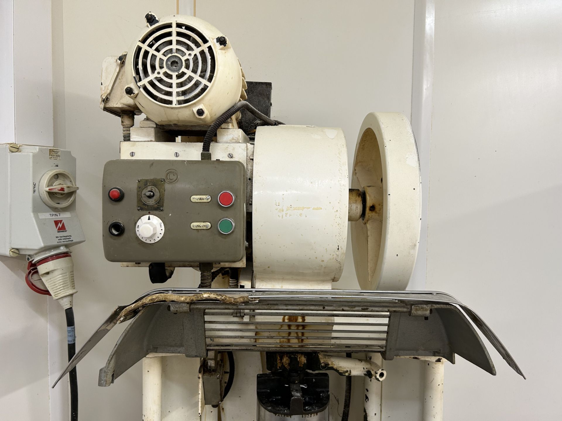 5 Station Pie Stamper Machine | LOCATED IN WHITEFIELD - Image 4 of 4