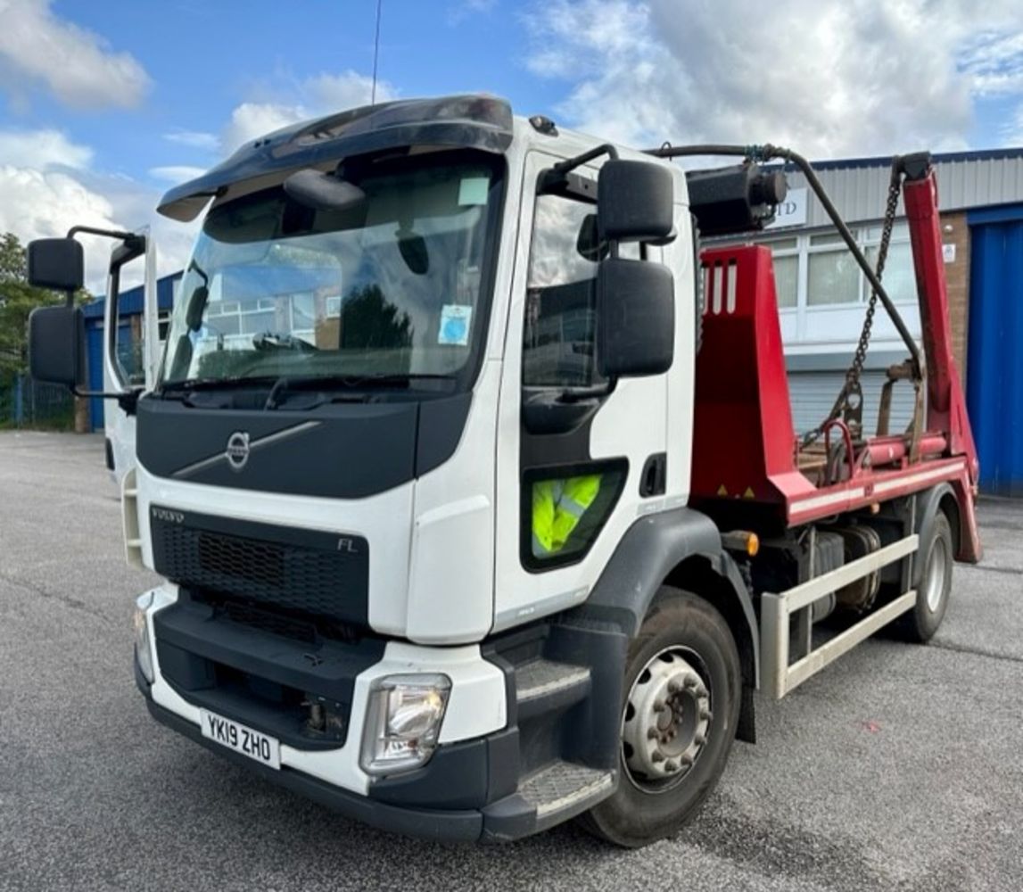 ONE LOT SALE | Volvo FL Skip Loader | 19 Plate | Mileage: 93,000km | 10% Buyers Premium