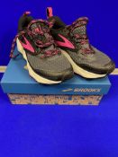 Brooks All Terrain Women's Trainers | UK 3