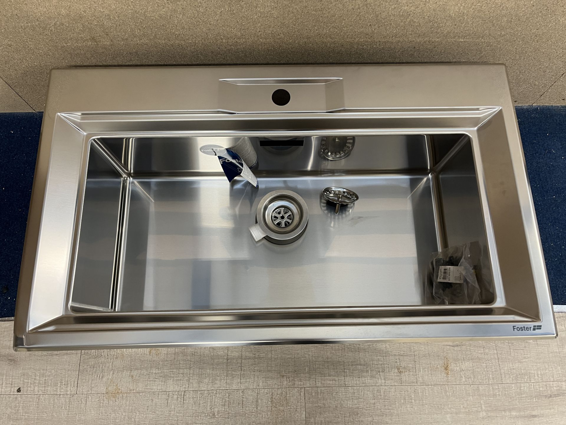 Foster Acciaio Inox 18/10 Stainless Steel Sink - Image 2 of 3