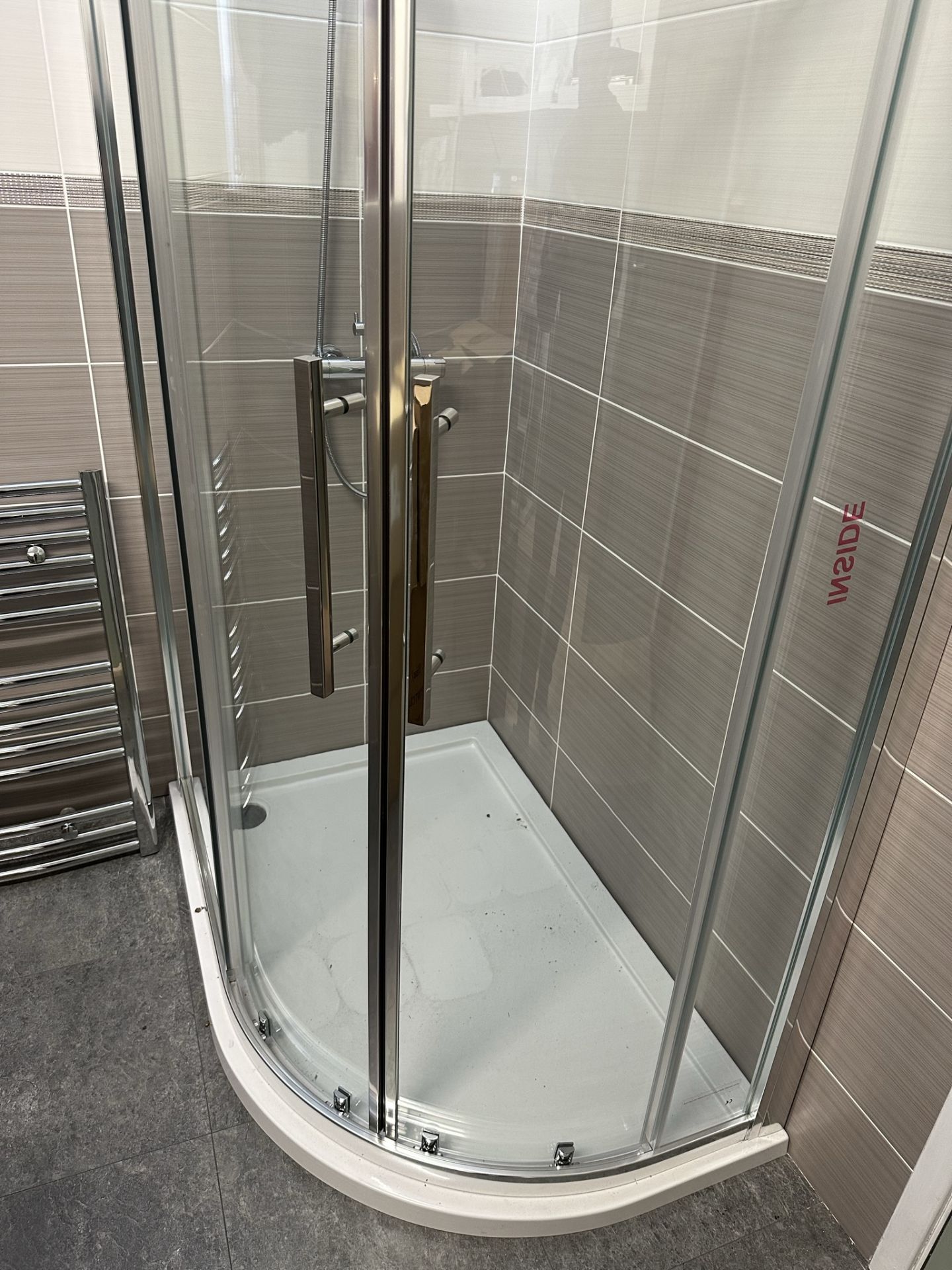 Ex Display Shower Enclosure, Fittings & Towel Rad - As Pictured - Image 5 of 5
