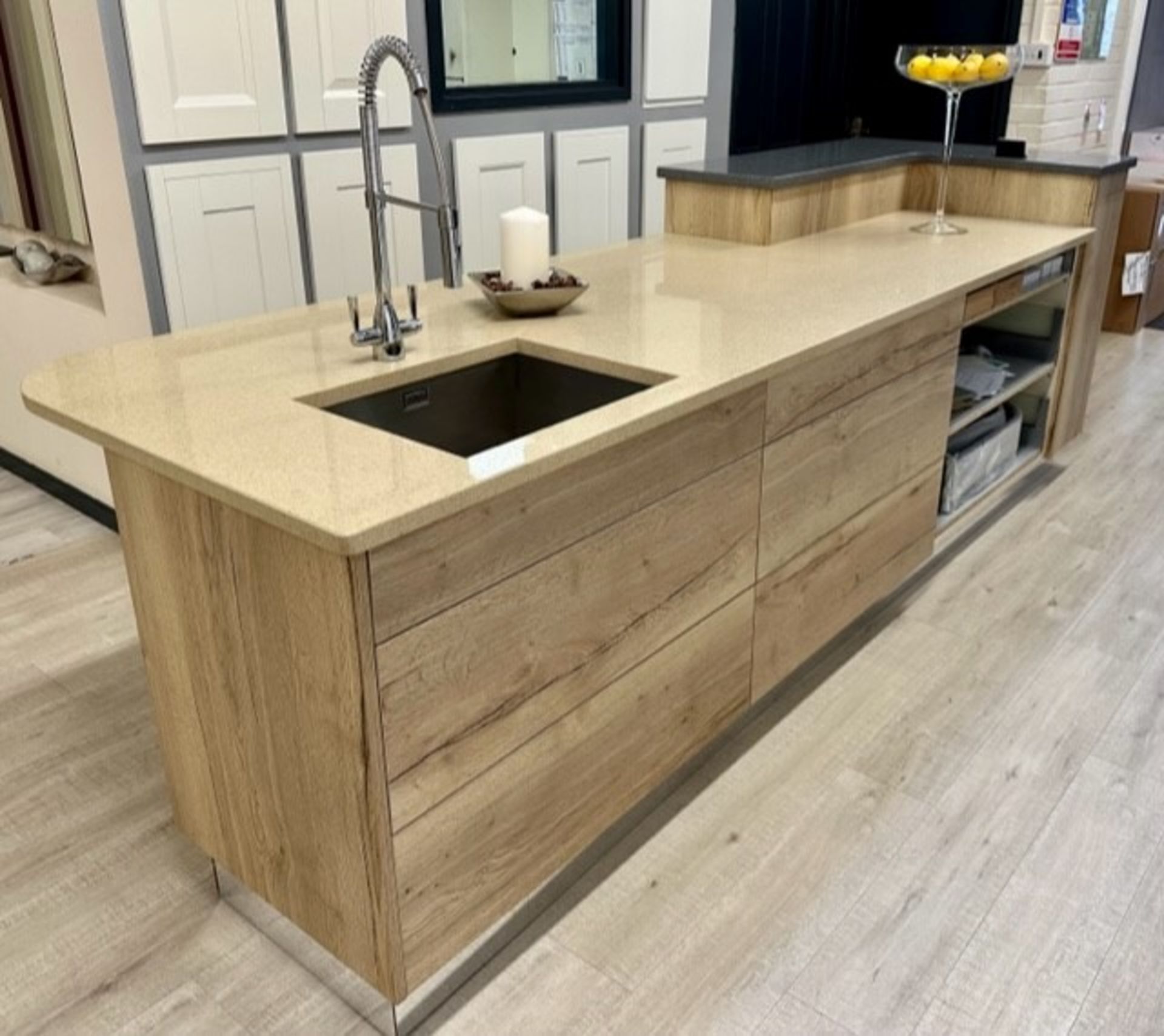 Omega Red Rose Oak & Gloss Kitchen Display w/ Quartz Worktop - RRP£11,277 - See Pics & Des - Image 3 of 16