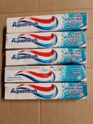 100 x Packs Aquafresh Toothpaste
