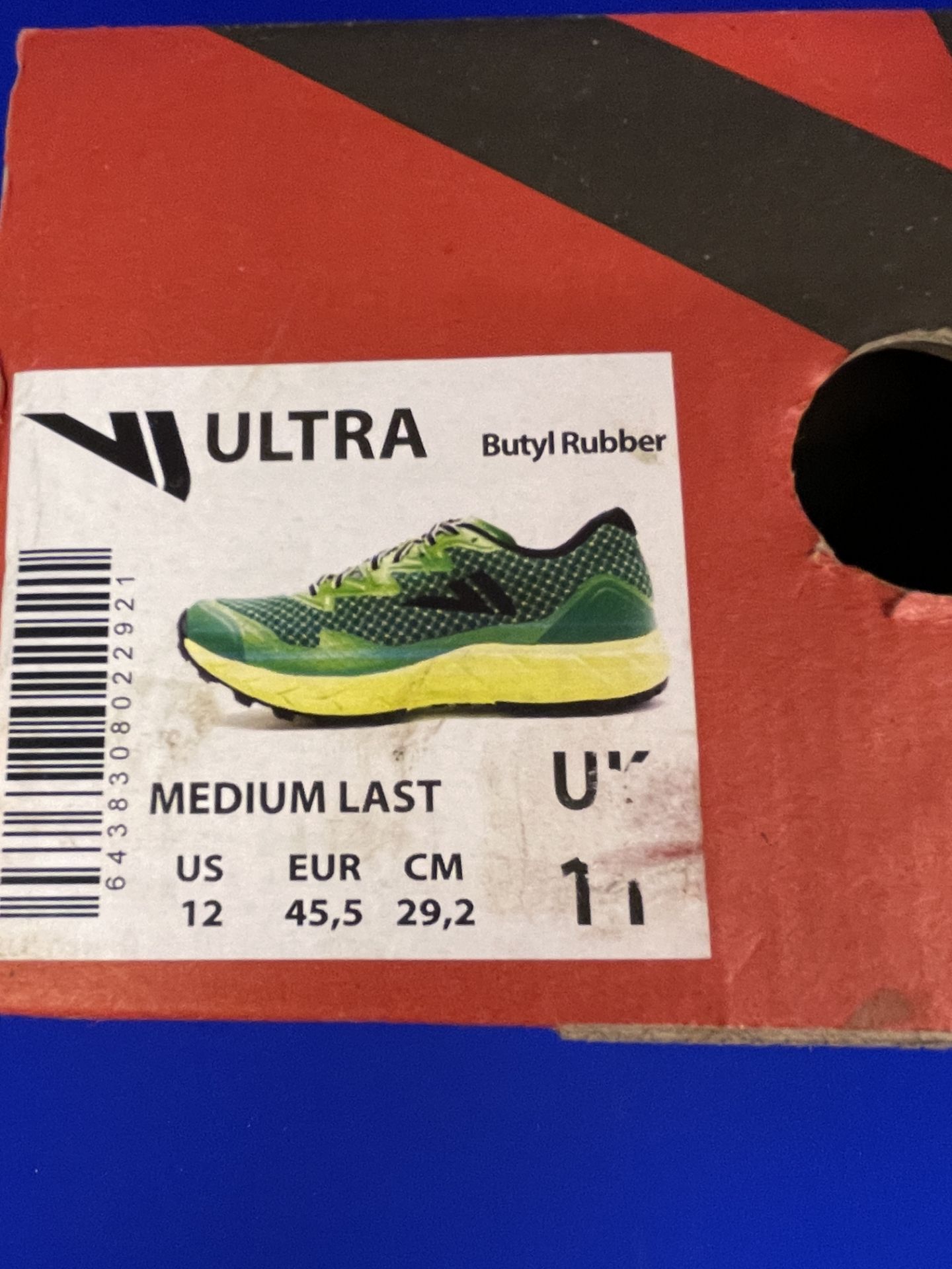 Ultra Men's Running Shoes | UK 11 - Image 4 of 4