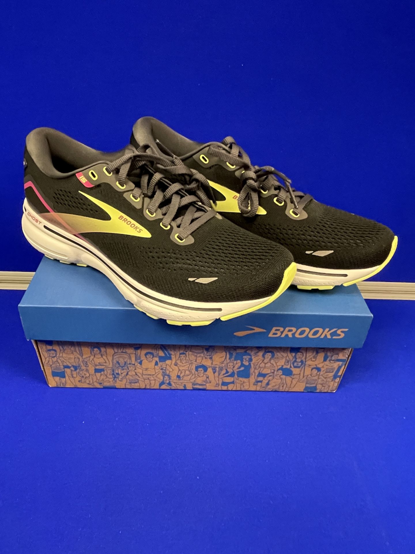 Brooks Ghos 15 Women's Trainers | UK 7.5