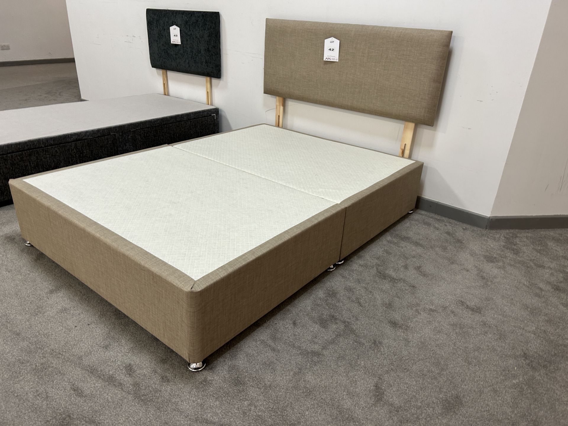 Ex-Display Double Size Bed Set incl: Base & Headboard in Beige - Image 3 of 3