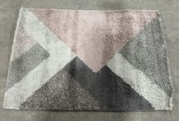 Ex-Display Grey/Pink Rug