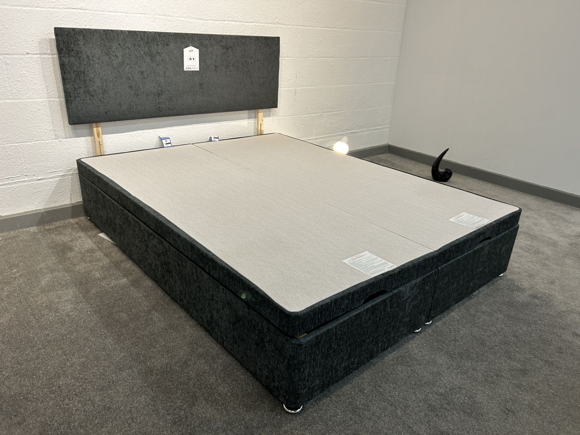 Ex-Display King Size Ottman Bed Set incl: Base & Headboard in Dark Grey - Image 3 of 4