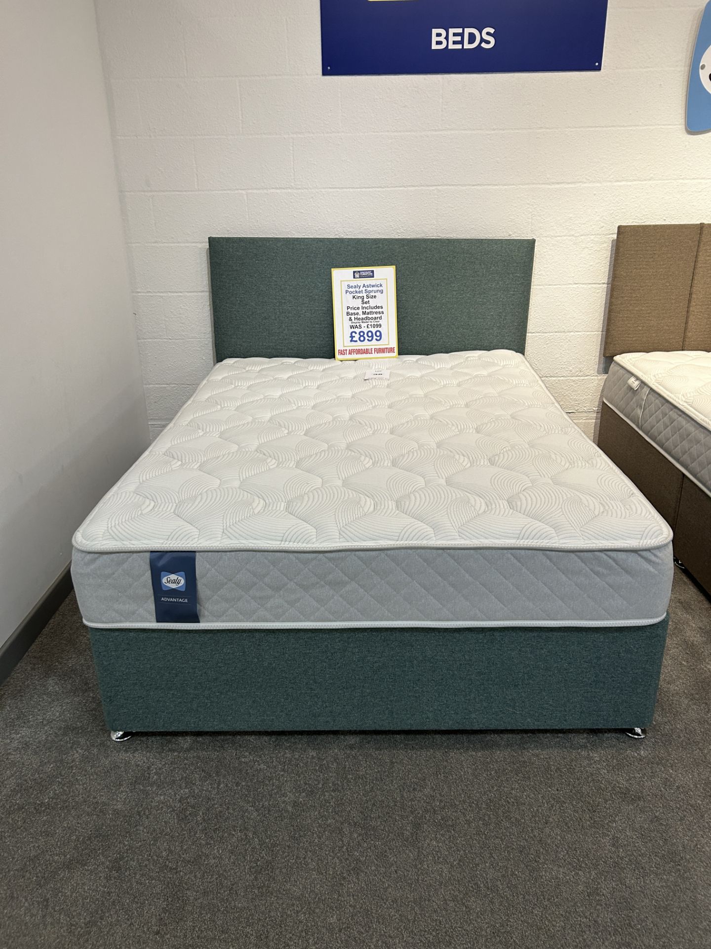 Ex-Display King Size Bed Set incl: Sealy Astwick Mattress, Base & Headboard | RRP £1,099