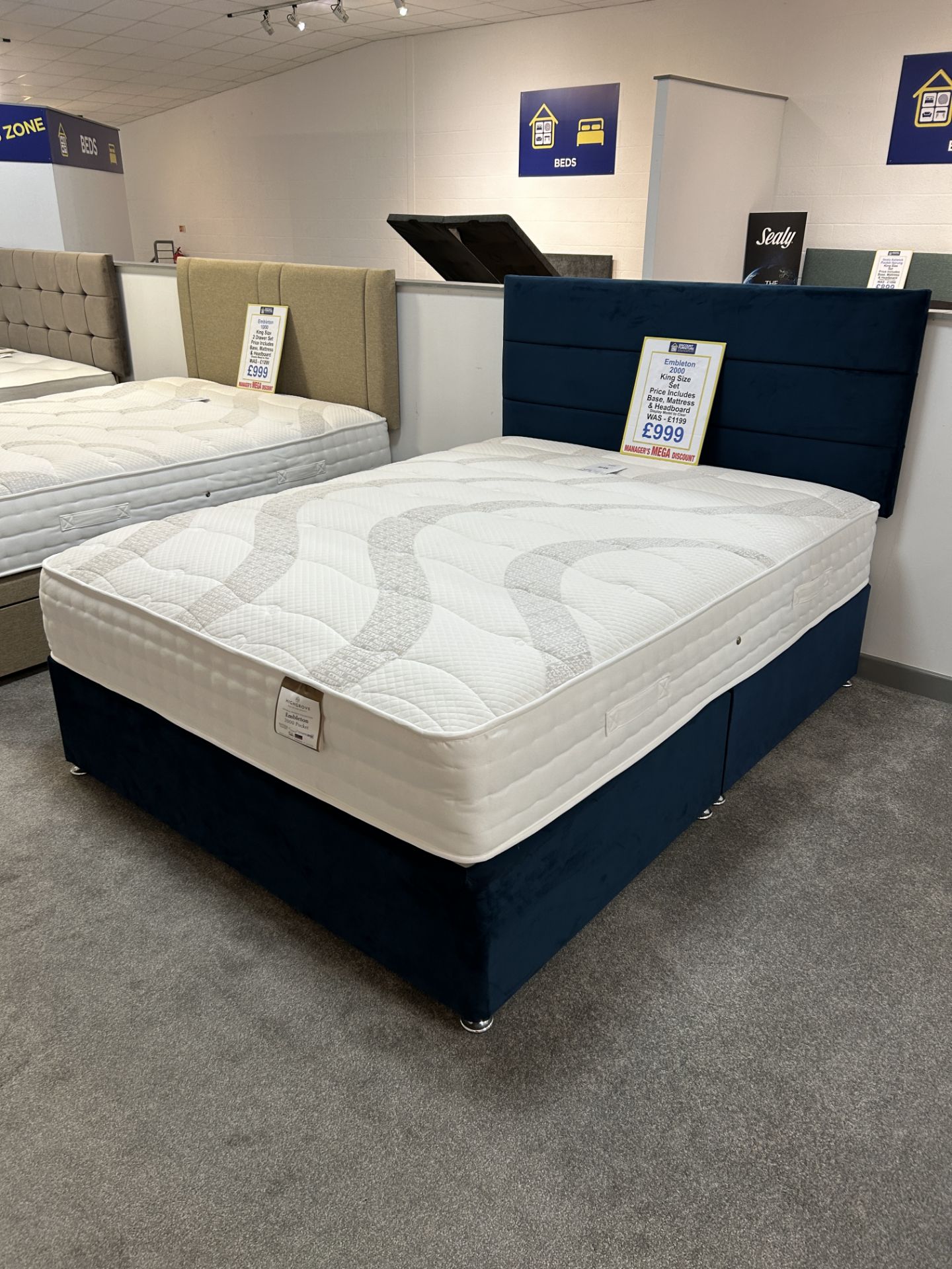ExDisplay King Size Bed Set incl Highgrove Embleton 2000 Matrress
