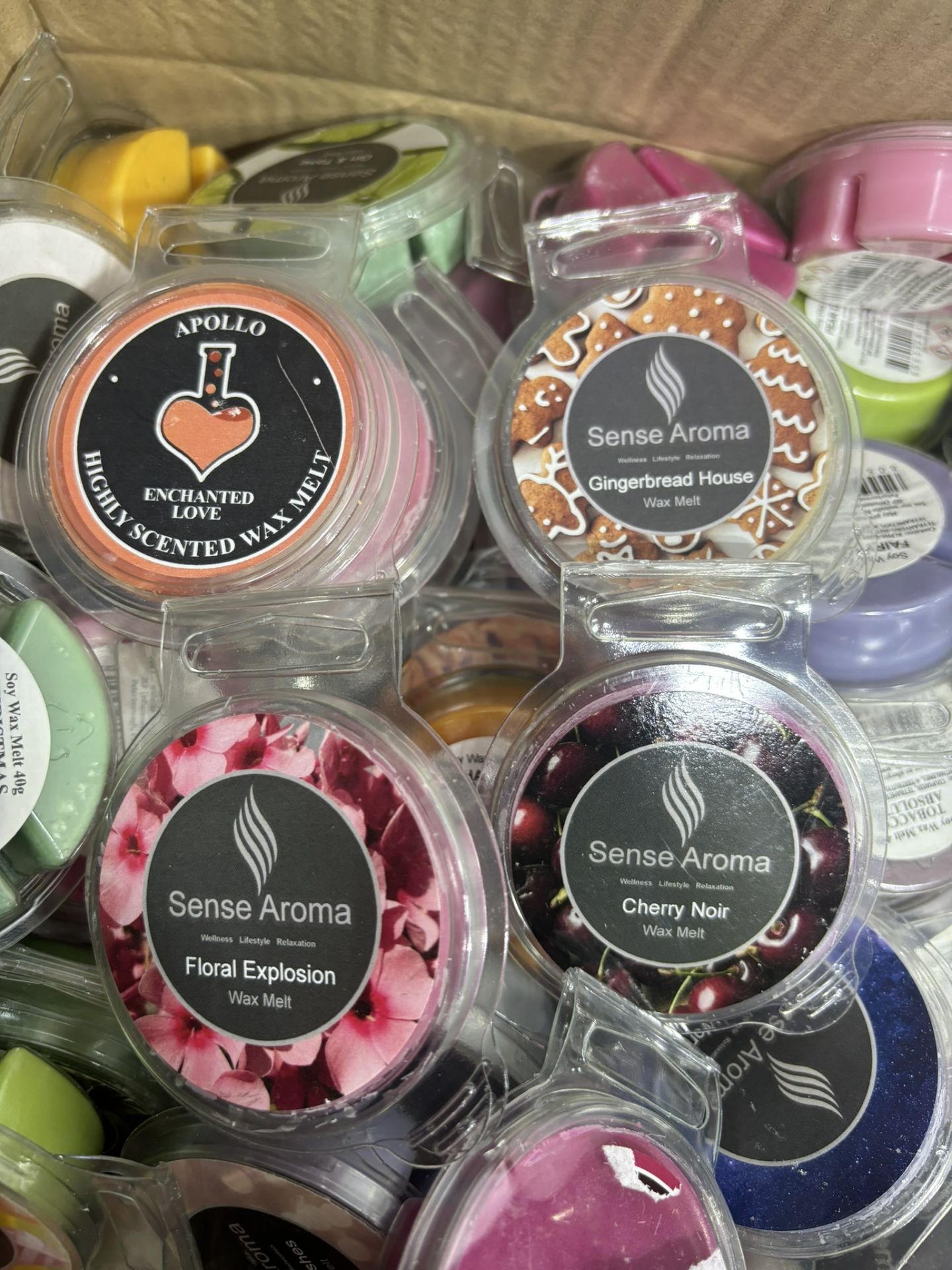 Large Quantity Of Various Scented Sense Aroma & Enchanted Love Wax Melts - Image 8 of 8