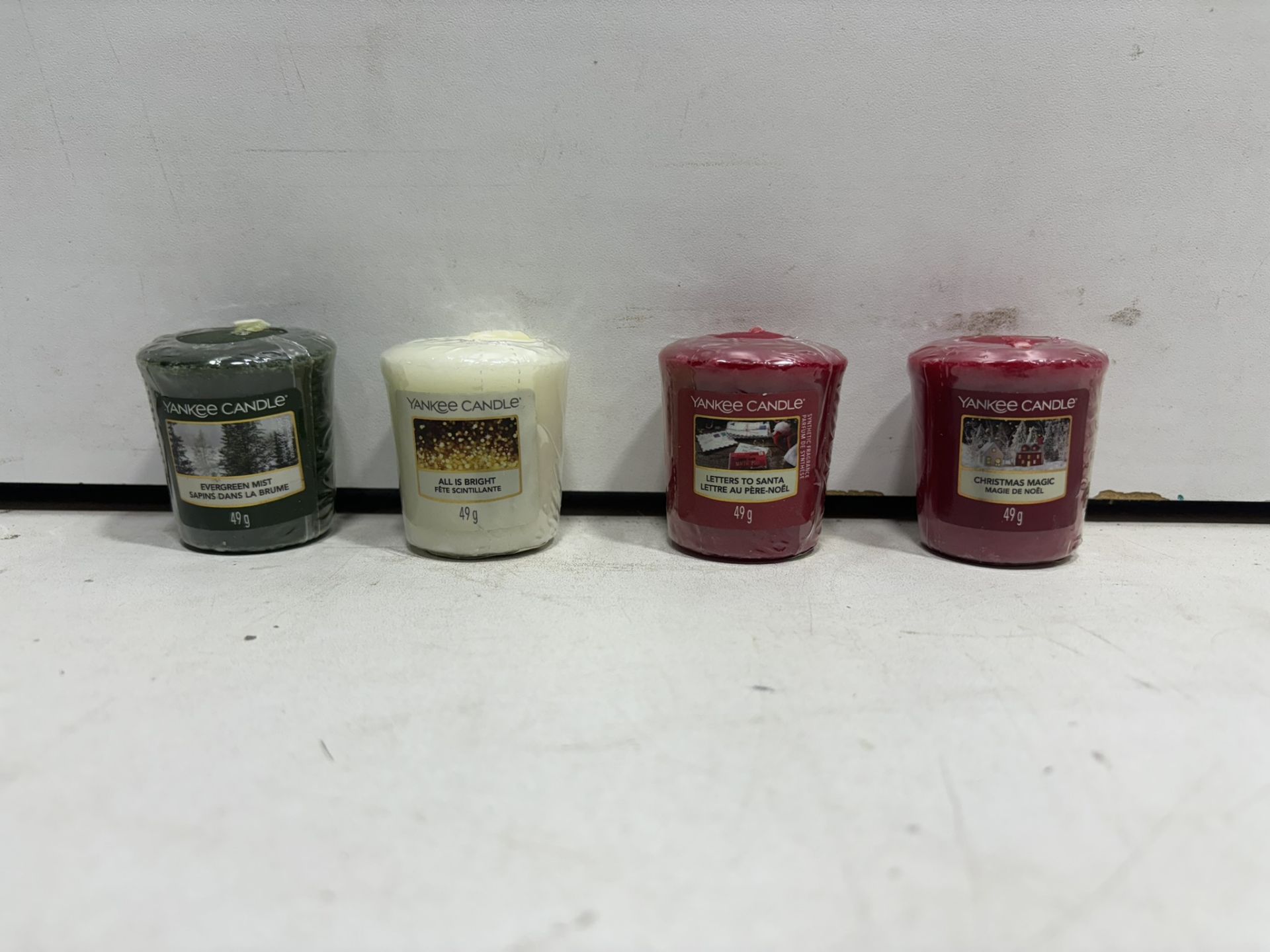 434 x Various Scented Small Yankee Candles, 49g